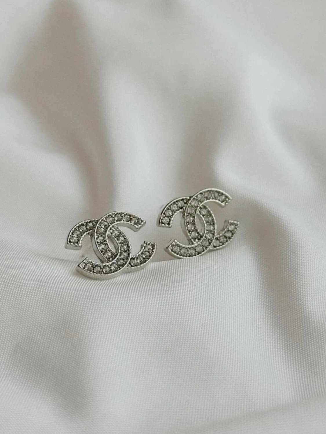 샤넬 CC로고 큐빅 귀걸이 상품이미지2
