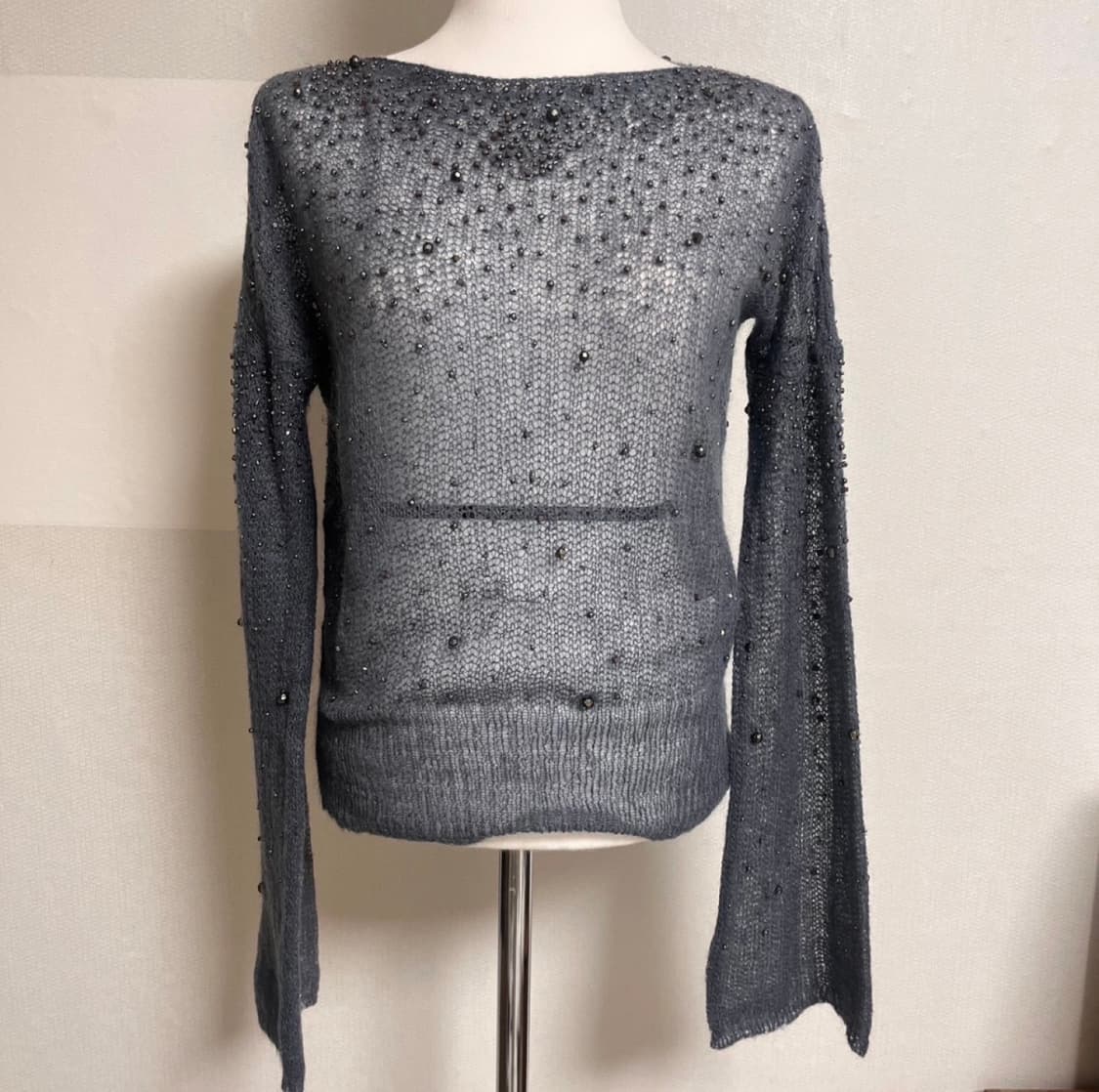 이태리 아뷰 모헤어 니트 비즈 여리 소매 정가120만원 상품이미지1