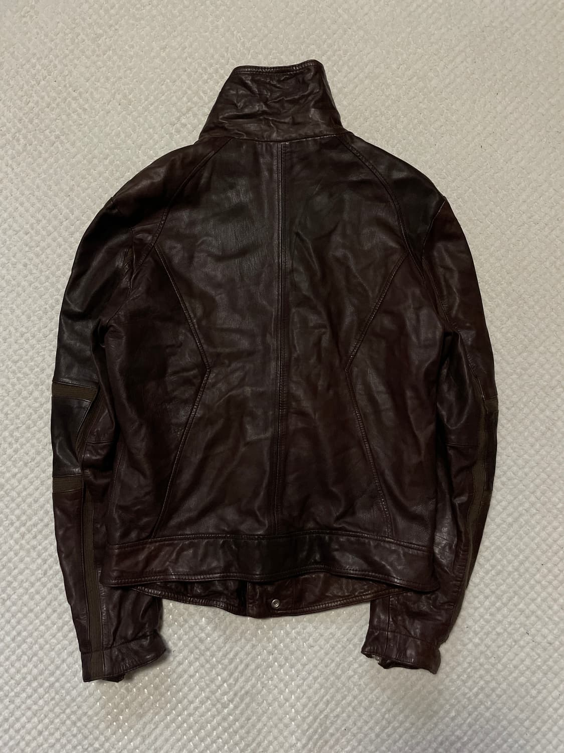 [50] PULF FICTION 램스킨 양가죽 하이넥 사선 절개 레더 상품이미지2