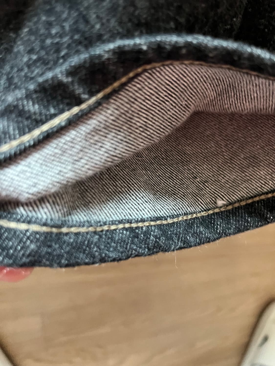 아프레쎄 블랙 워시드 데님 팬츠 상품이미지3