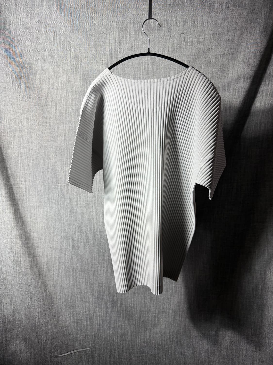 이세이미야케 옴므플리세 반팔티셔츠 상품이미지2