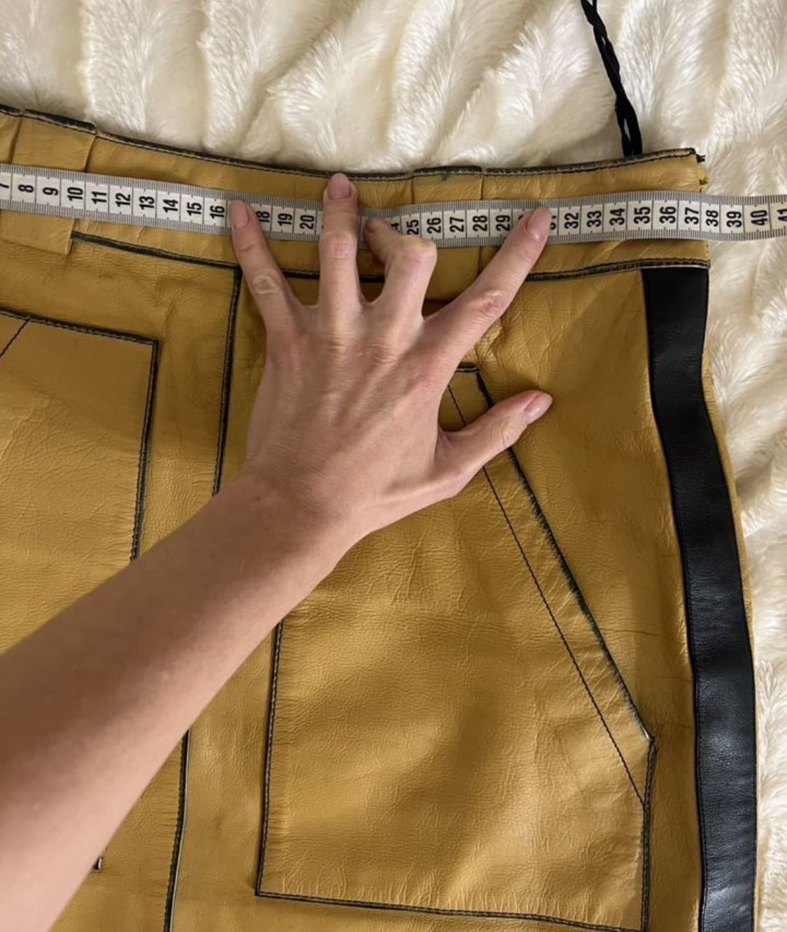 PRADA 프라다 미니 스커트(레더-칼프스킨)40 사이즈-해외발송 상품이미지5