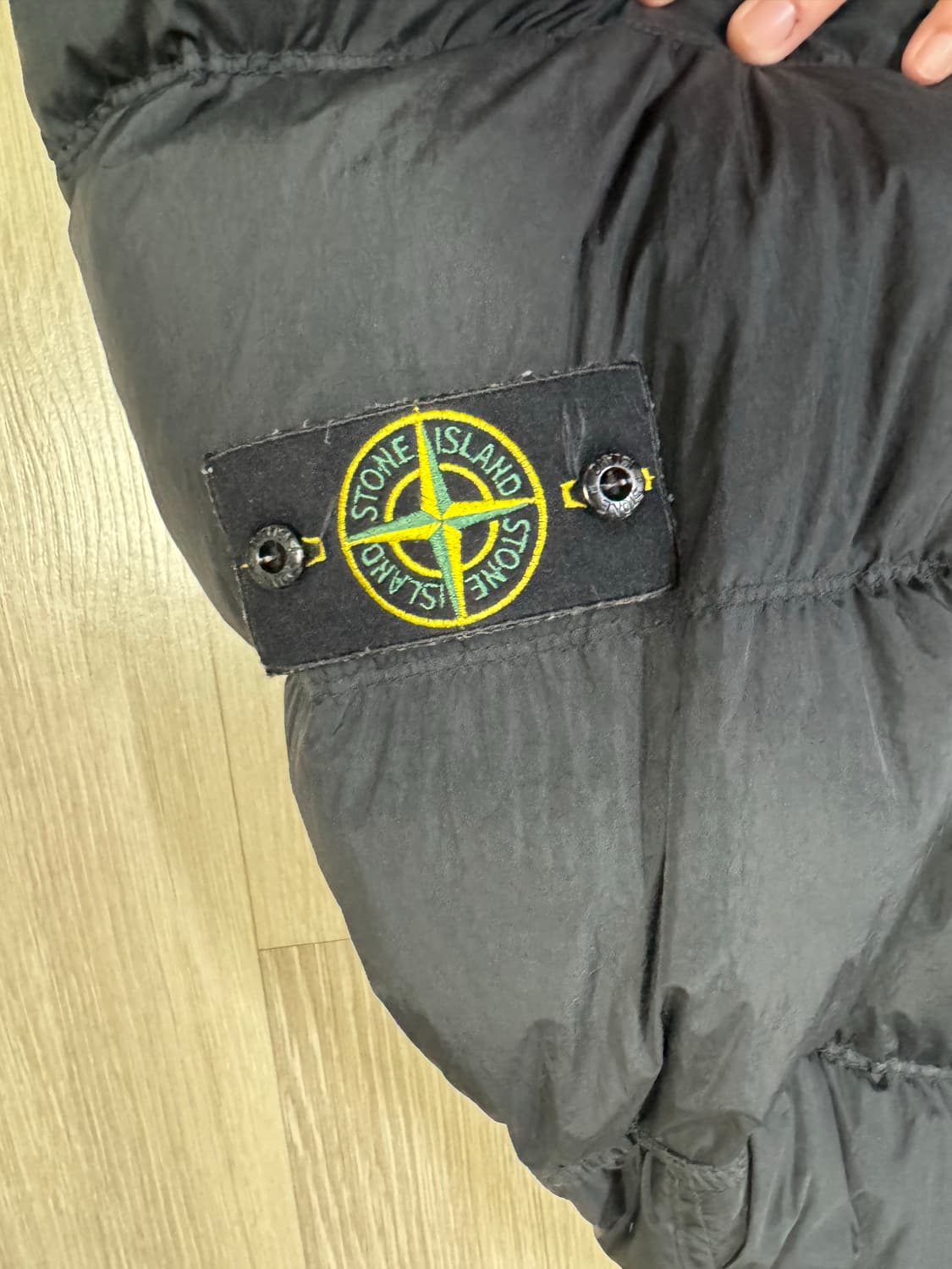 24FW XL 스톤아일랜드 크링클랩스 패딩 블랙 상품이미지3