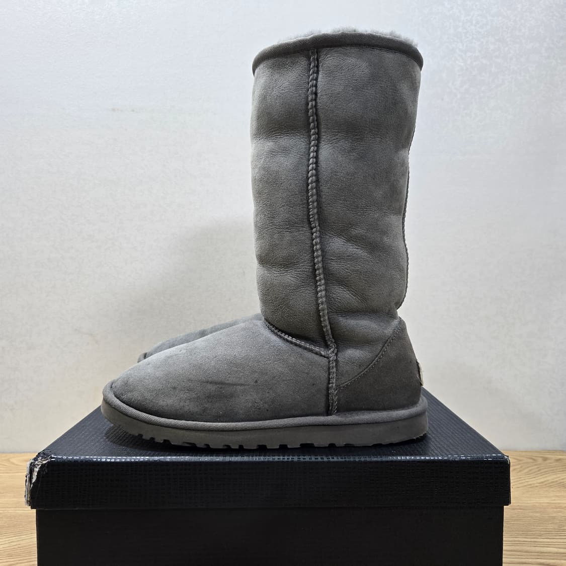 230 어그 UGG 클래식 톨 그레이 상품이미지3