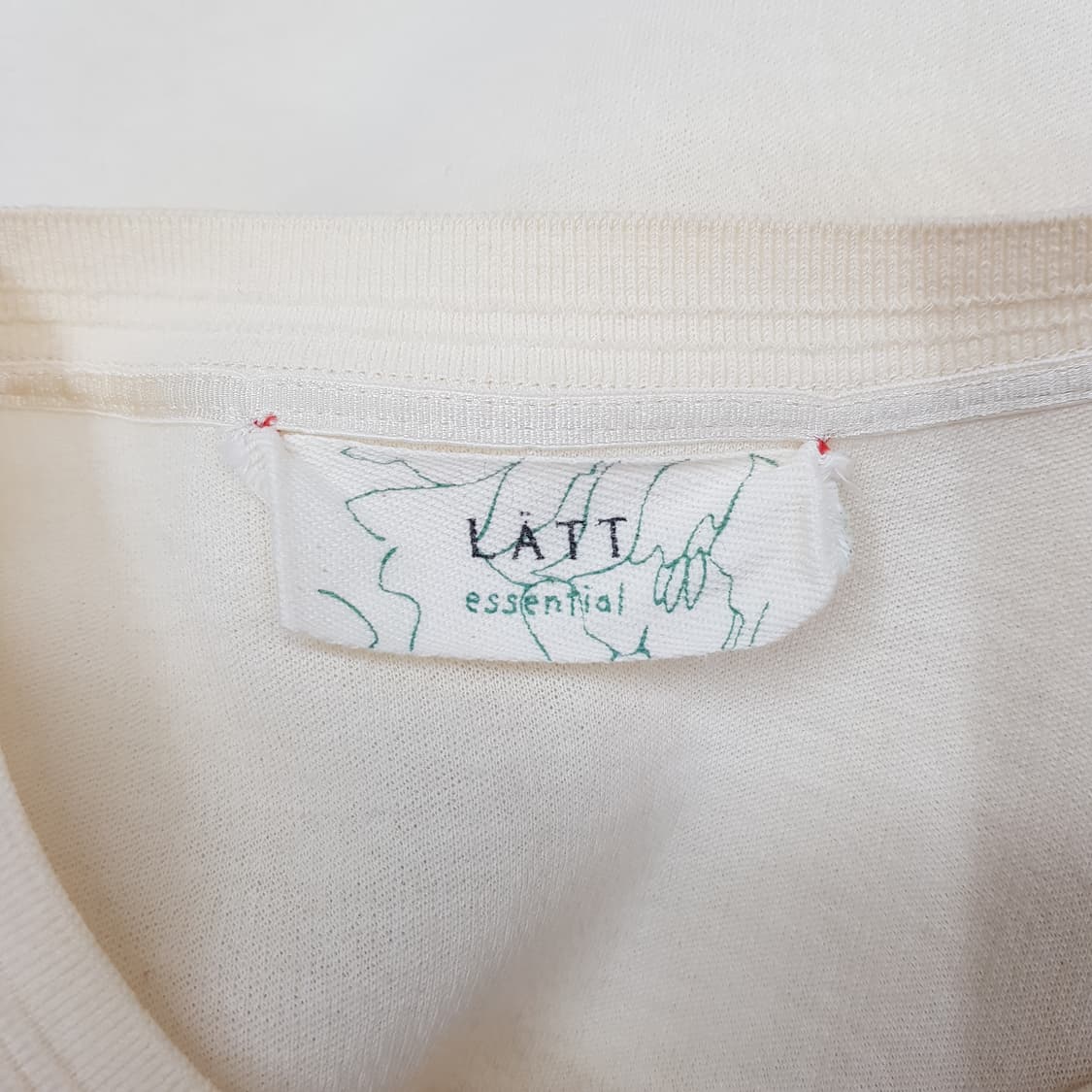 한섬 래트 2022 로고 자수 크롭 반팔 맨투맨 S사이즈 상품이미지5