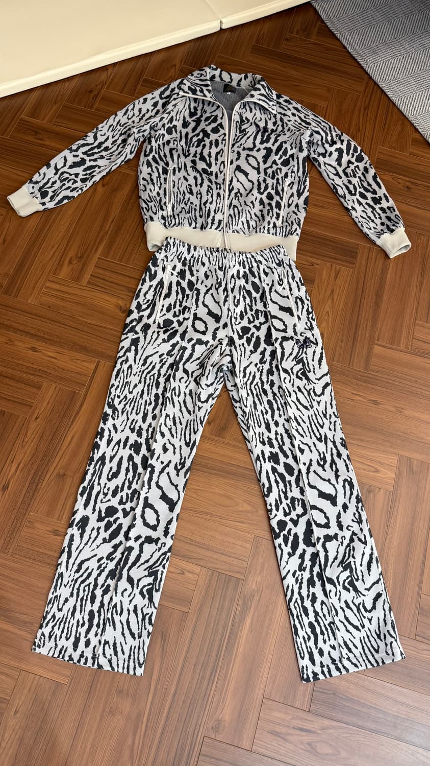 니들즈 트랙 셋업 상품이미지2