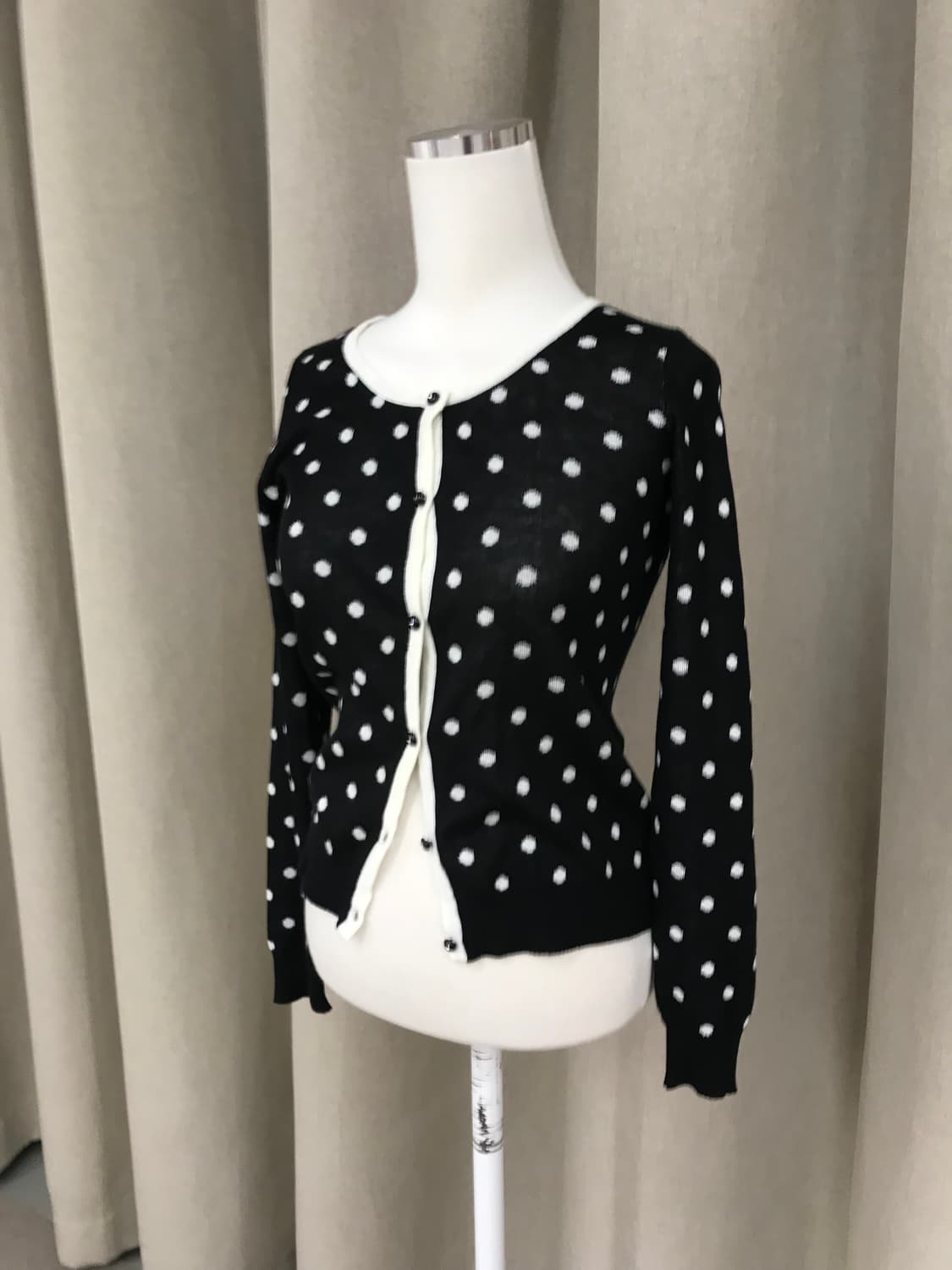 Cecil McBee polka dot cardigan 상품이미지1