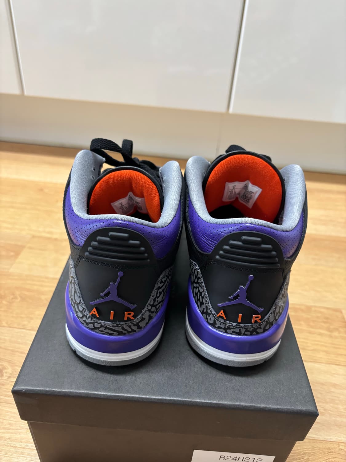 조던3 레트로 코트 퍼플 260 판매합니다 상품이미지2