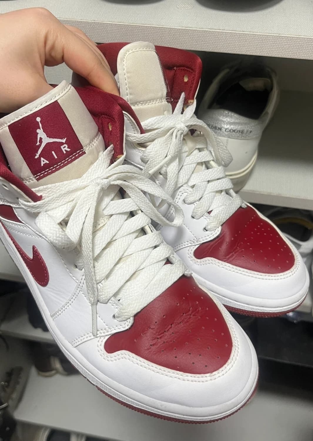 나이키 조던1 미드 챔피언쉽 레드 w240 상품이미지1