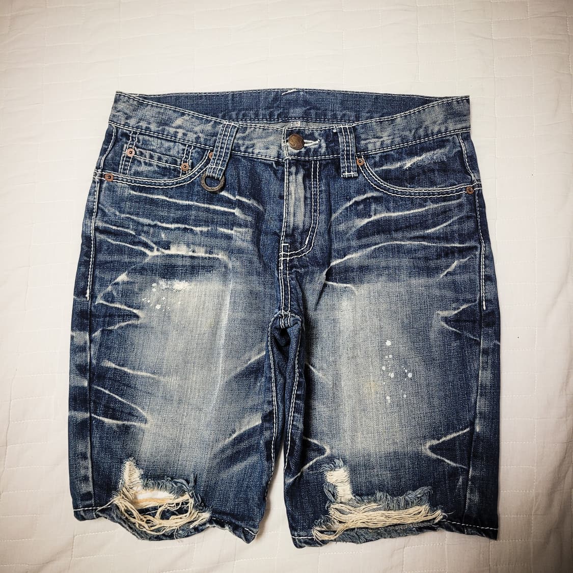 '00s BUFFALO BOBS Distressed Shorts 상품이미지1