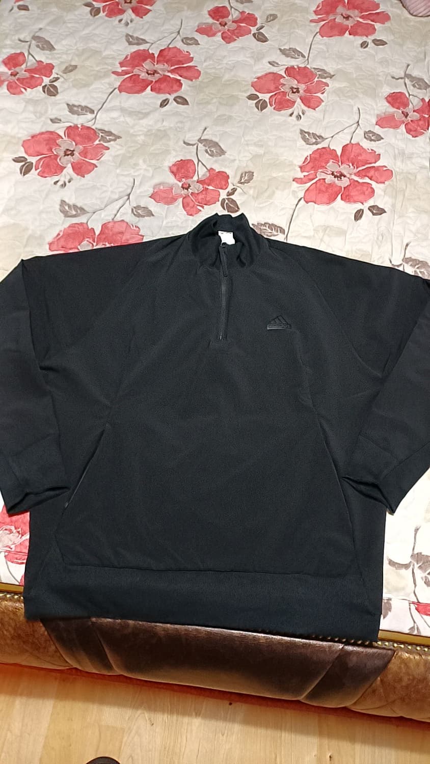 아디다스 반집업우븐긴팔 실측105 가슴64 기장74 상품이미지1