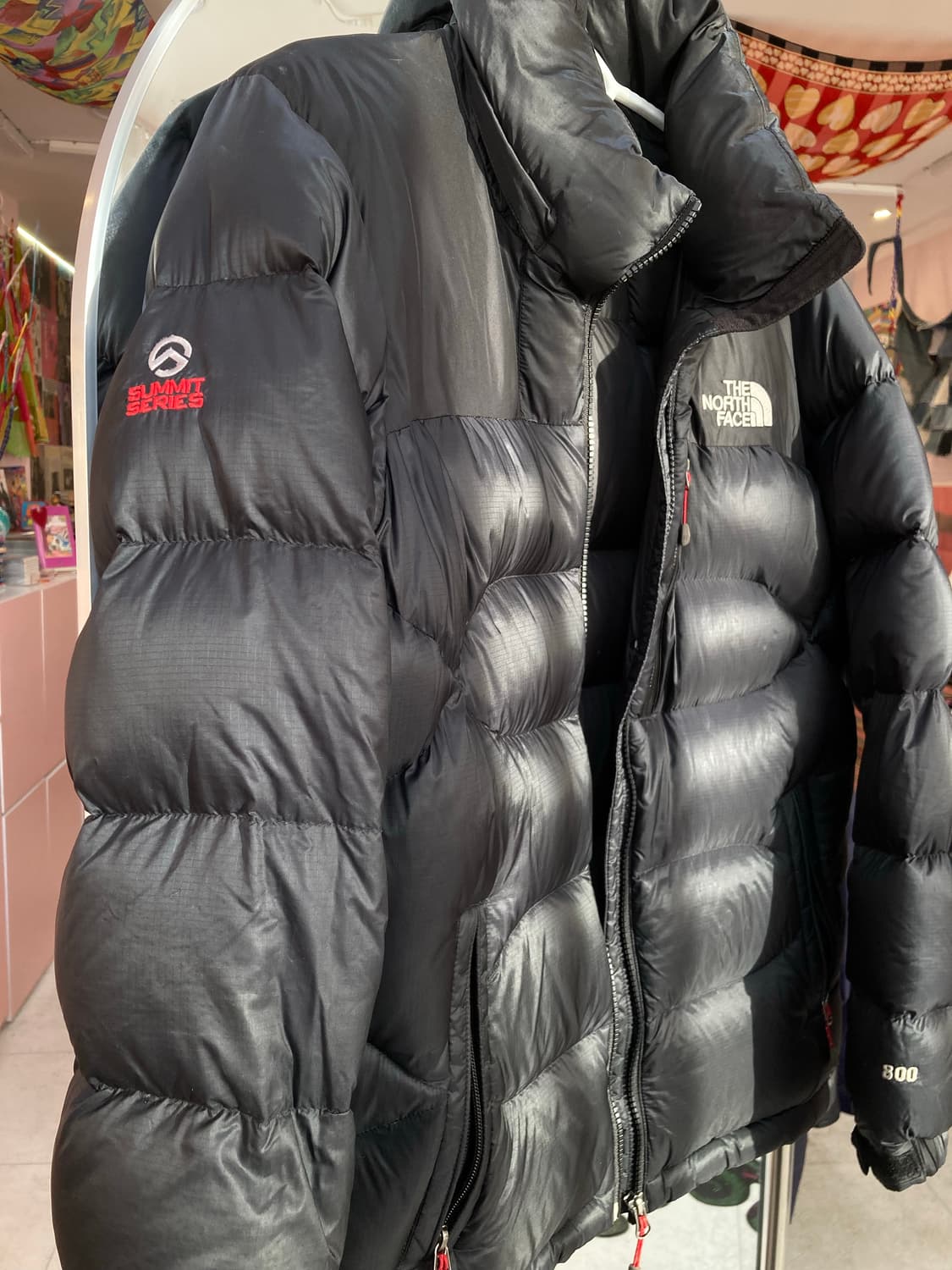 노스페이스 THENORTHFACE 블랙 숏패딩 상품이미지4