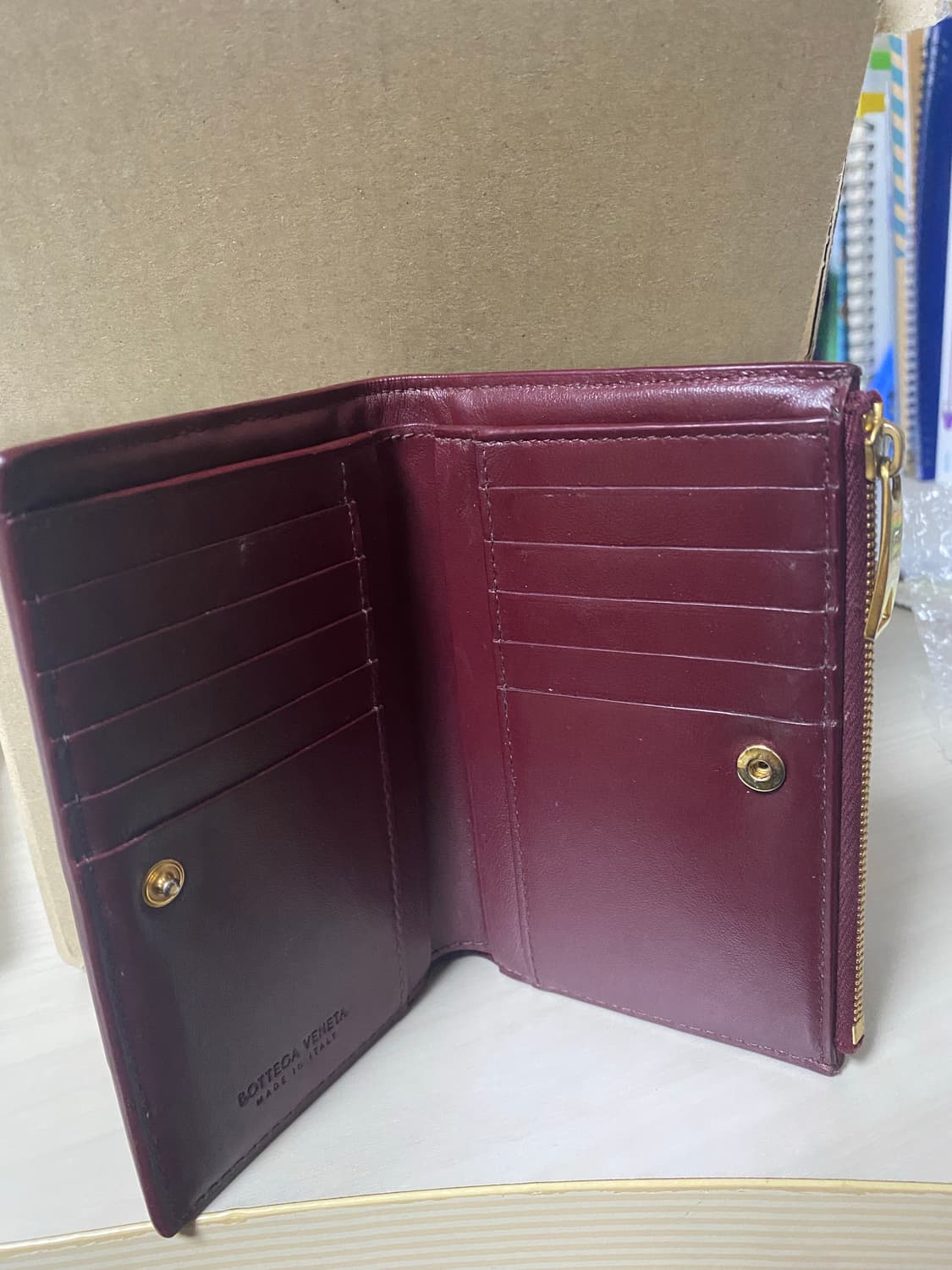 보테가베네타 양면 중형 지갑 상품이미지3