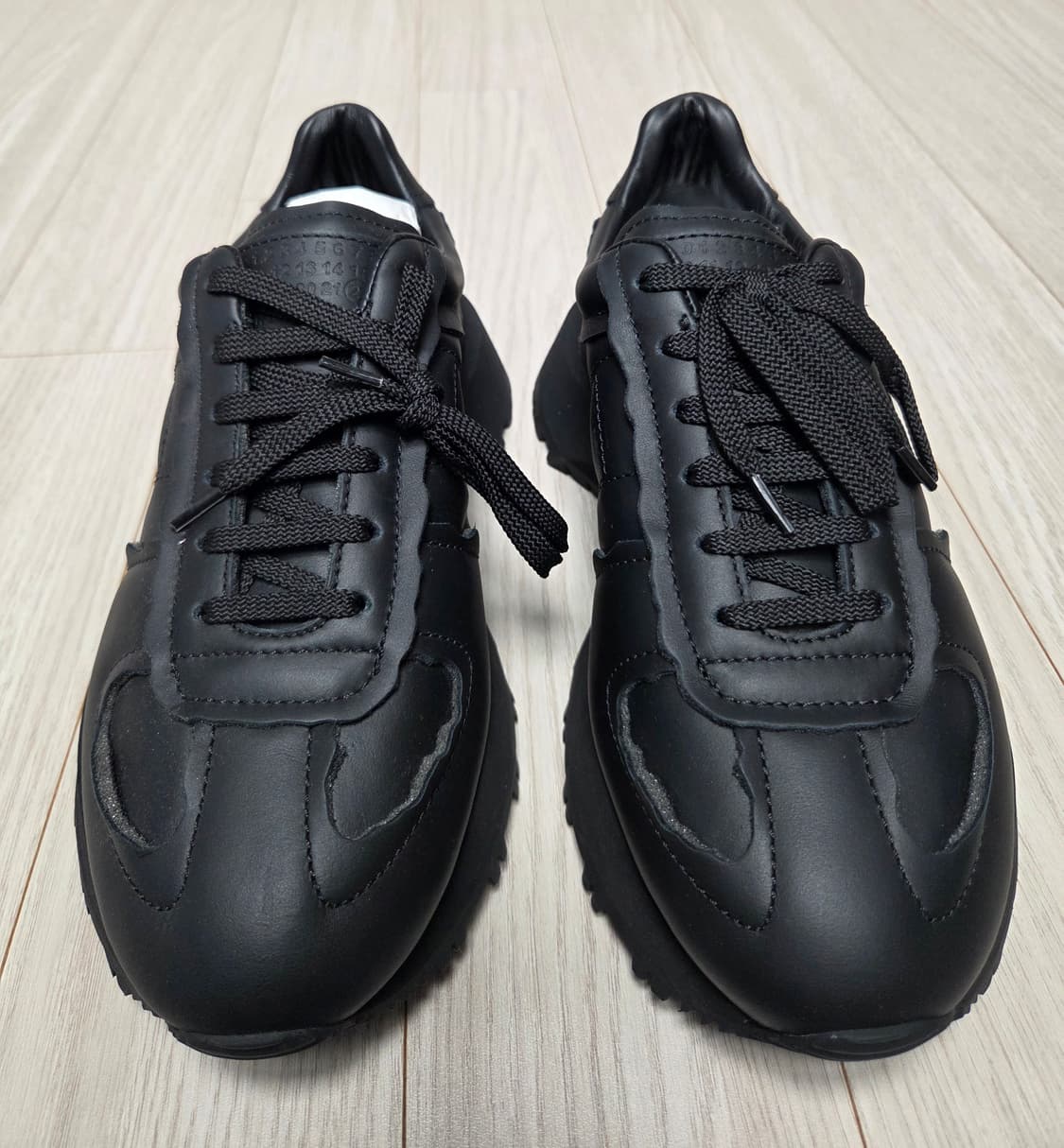 마르지엘라 러너 오버솔 상품이미지1