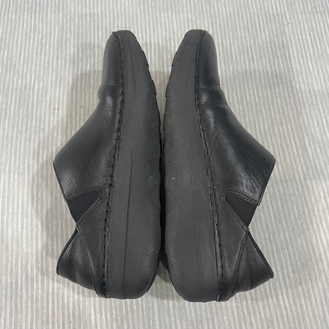 921) FitFlop 핏플랍 레더 슬립온 슈즈 235mm 상품이미지5