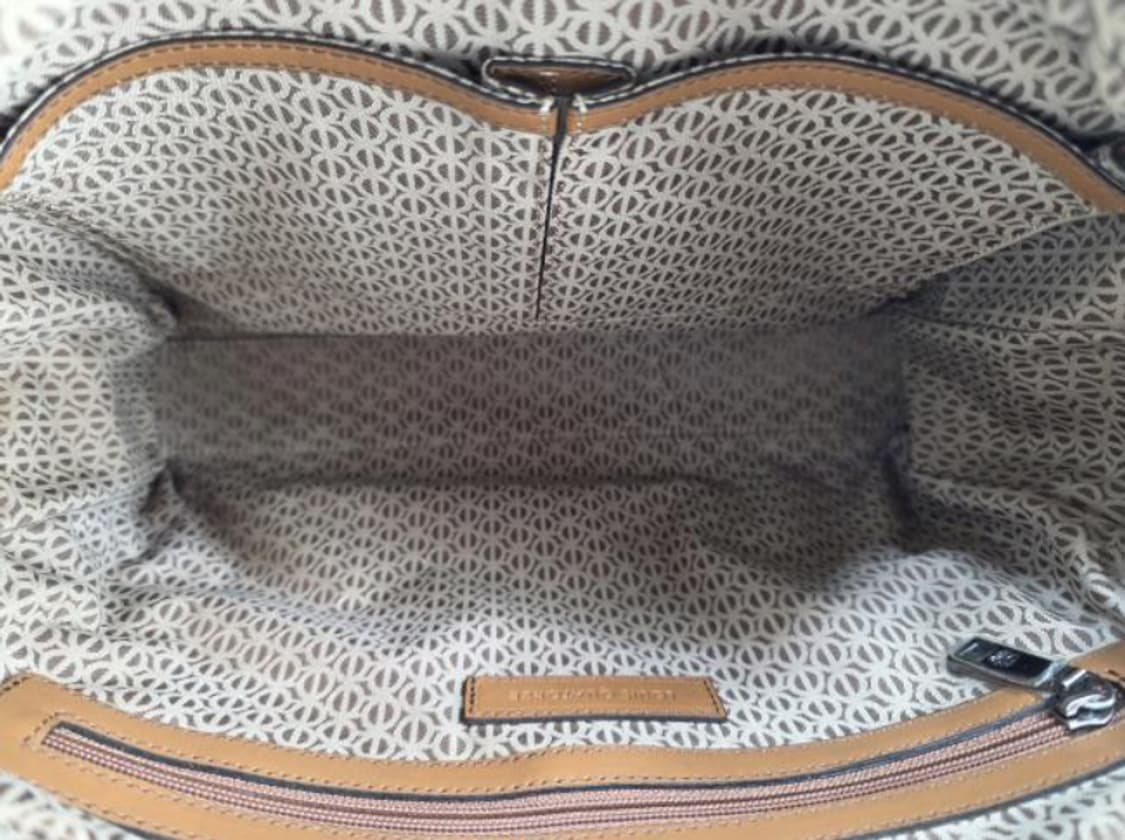 루이까또즈 크로스백 상품이미지9