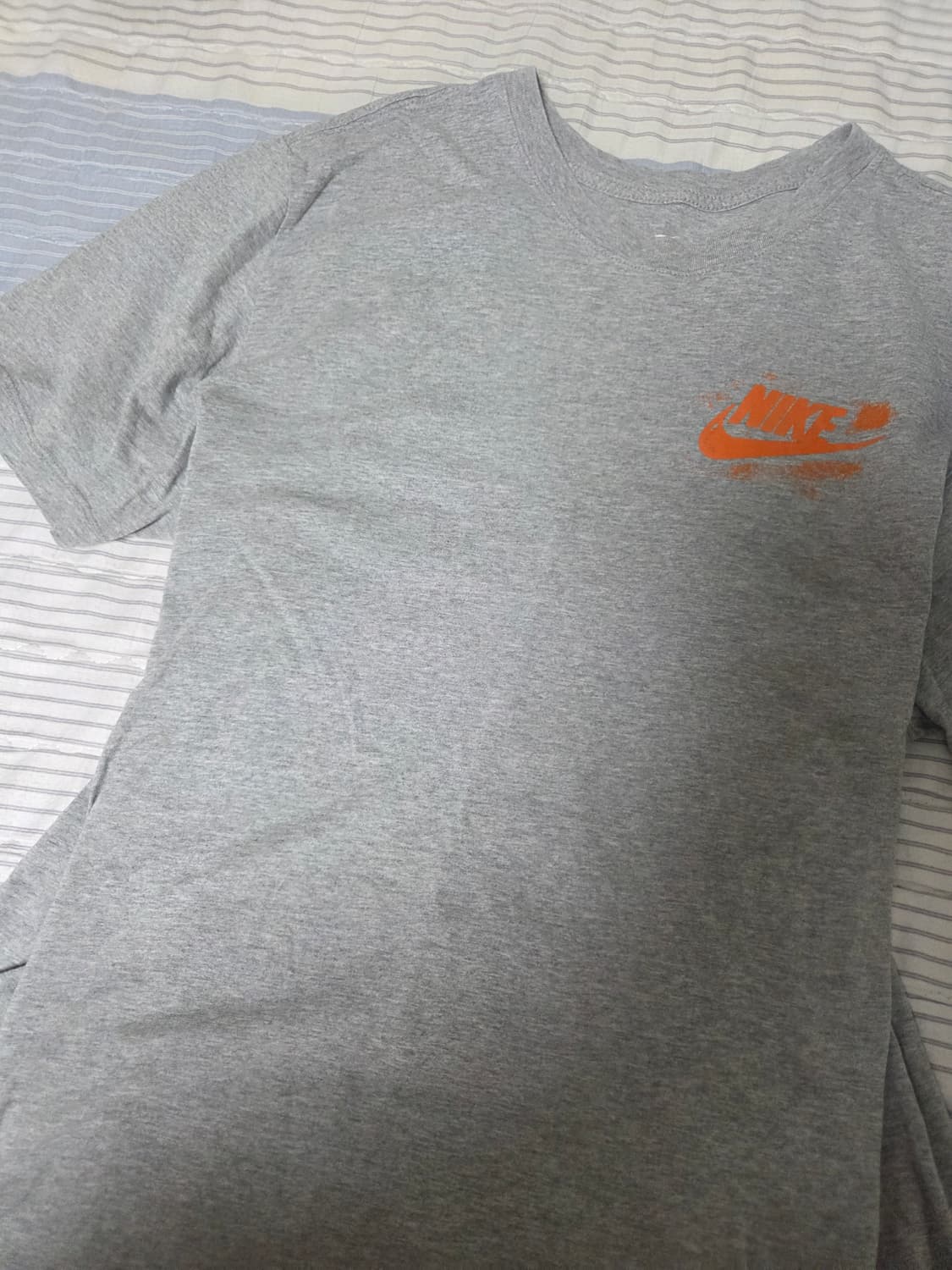 나이키 그레이 반팔티 상품이미지2
