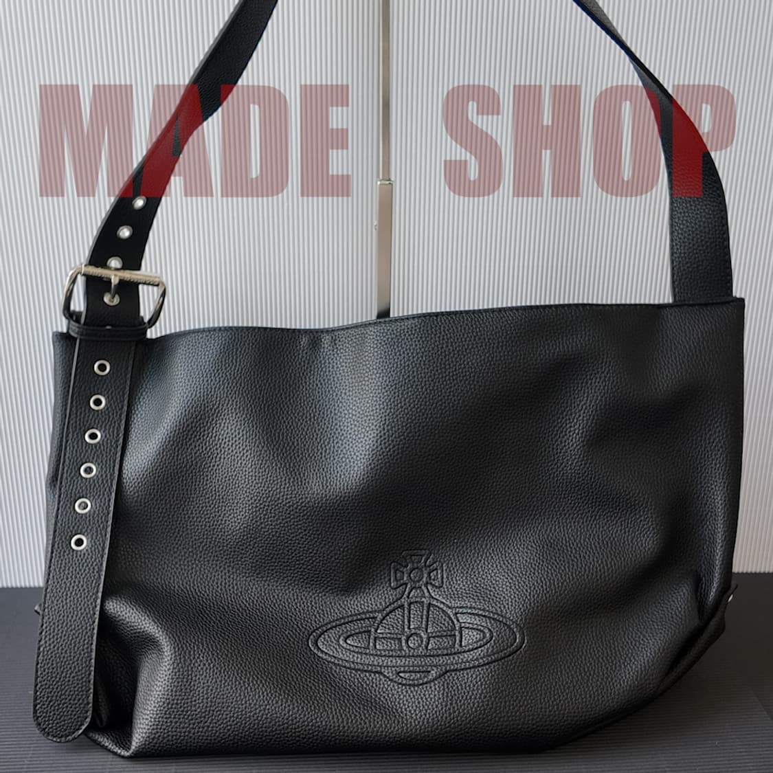 비비안웨스트우드 맥심 ORB 숄더백 상품이미지1