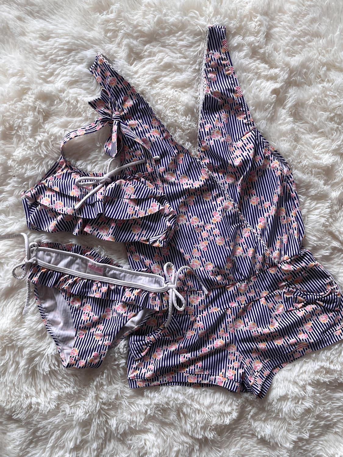 (초희귀) 리즈리사 쓰리피스 수영복 세트 프릴 롬퍼 비키니 스윔수트 상품이미지1