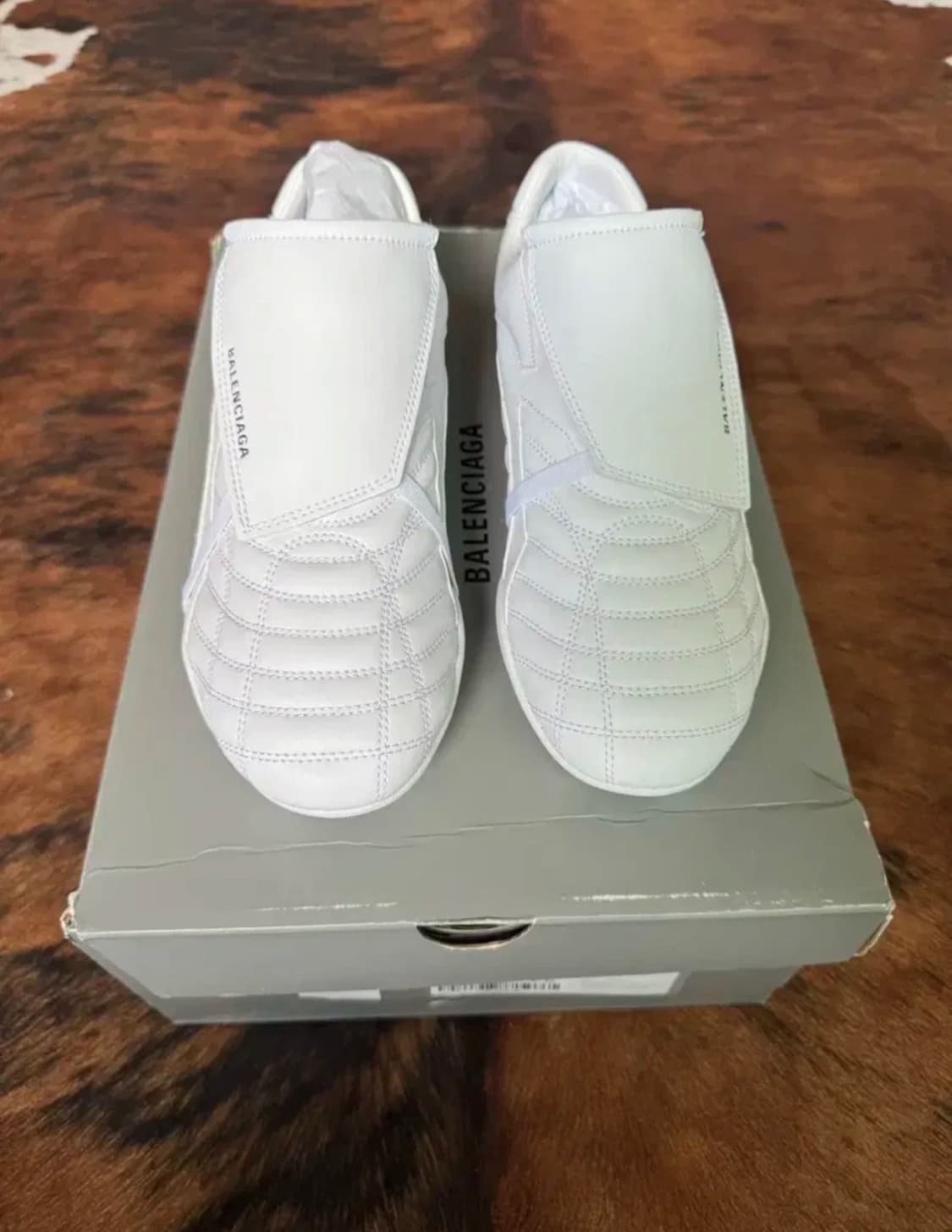 발렌시아가 사커 스니커즈 화이트  상품이미지1