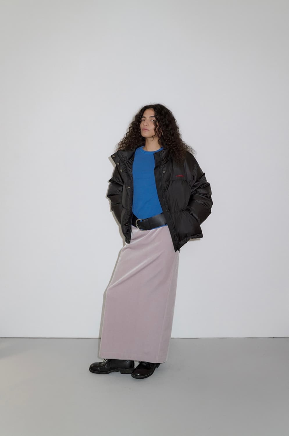 오버듀플레어 글로시 다운 패딩 블랙 상품이미지5