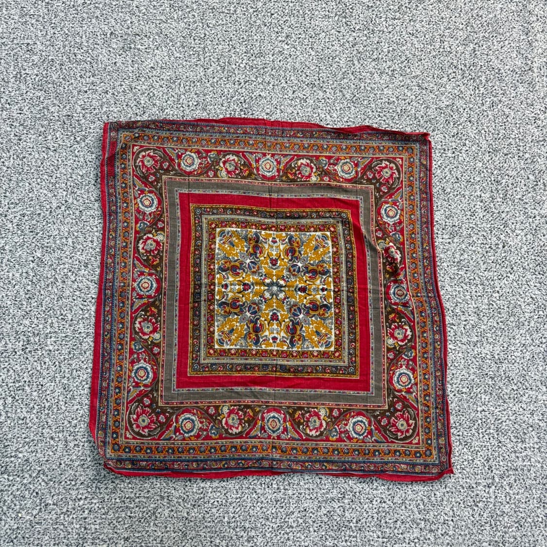 입생로랑 스카프 손수건 0409J 상품이미지2