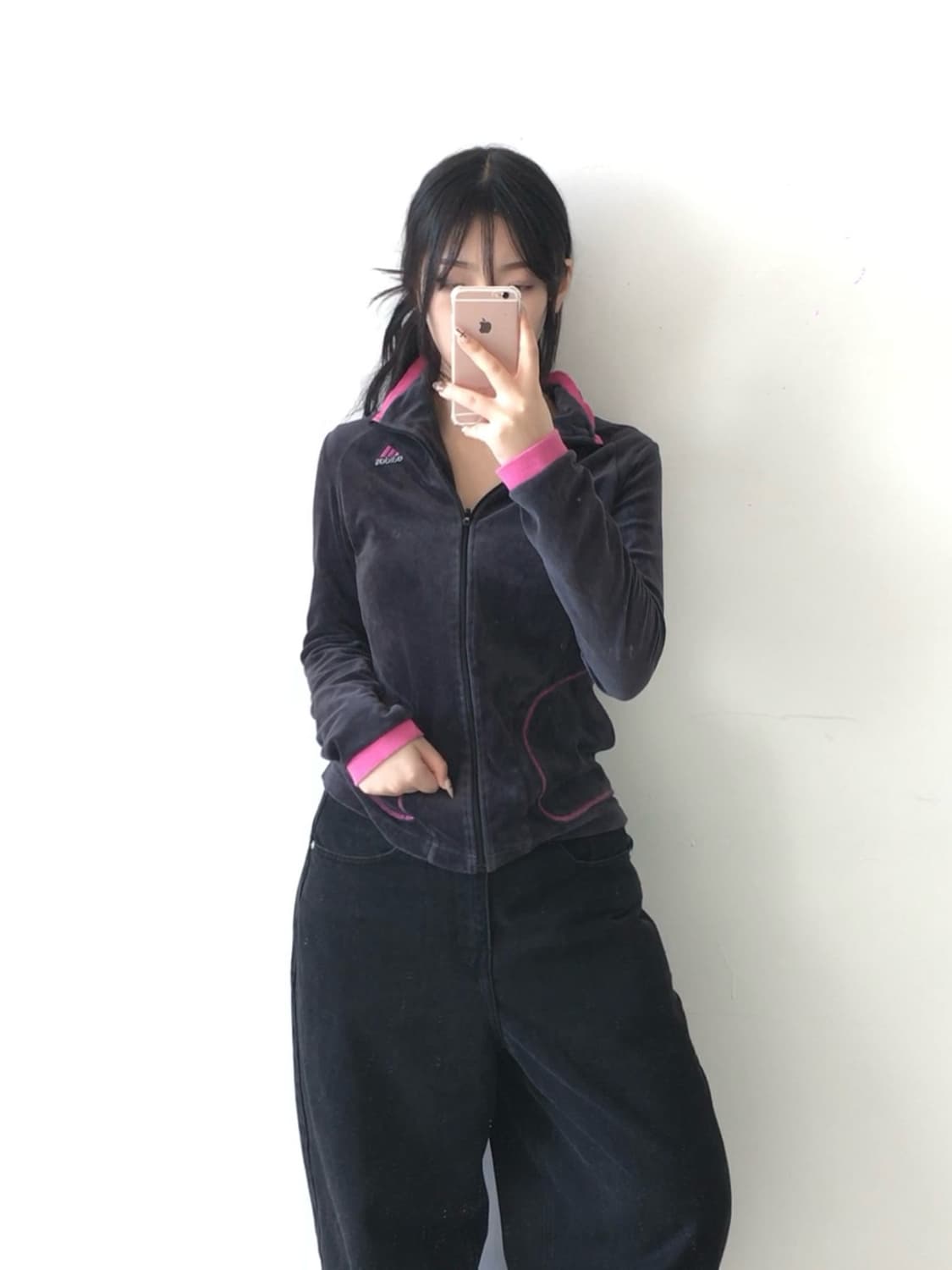 아디다스 벨벳 집업 상품이미지1