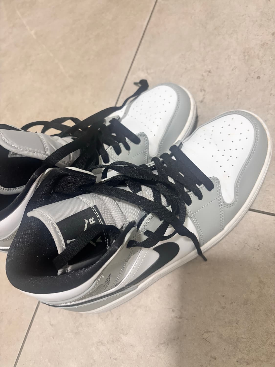 조던1 미드 라이트스모크그레이 270 상품이미지3