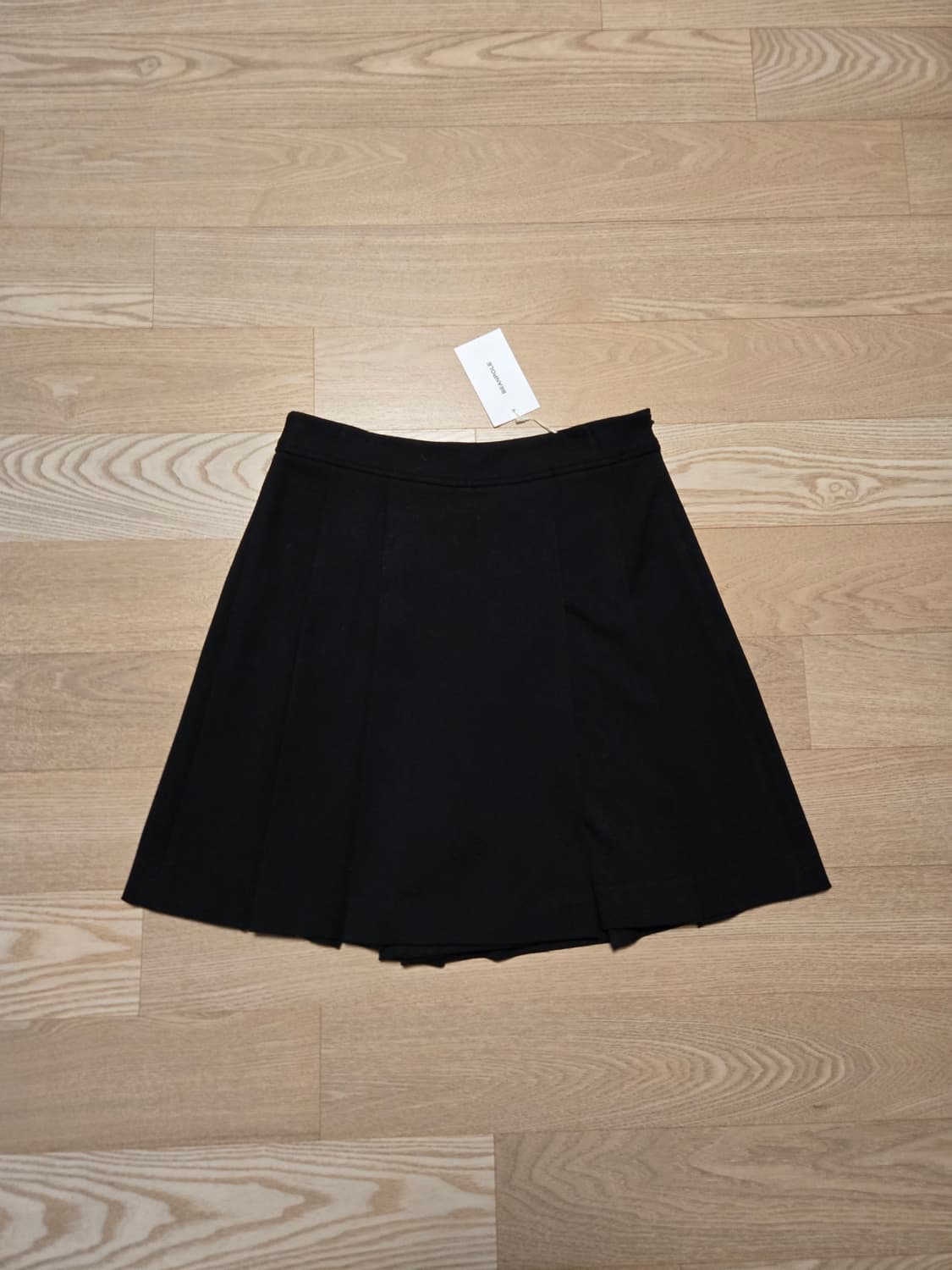 [26/미착용] 빈폴 여성 플리츠 치마 바지 2024 상품이미지1