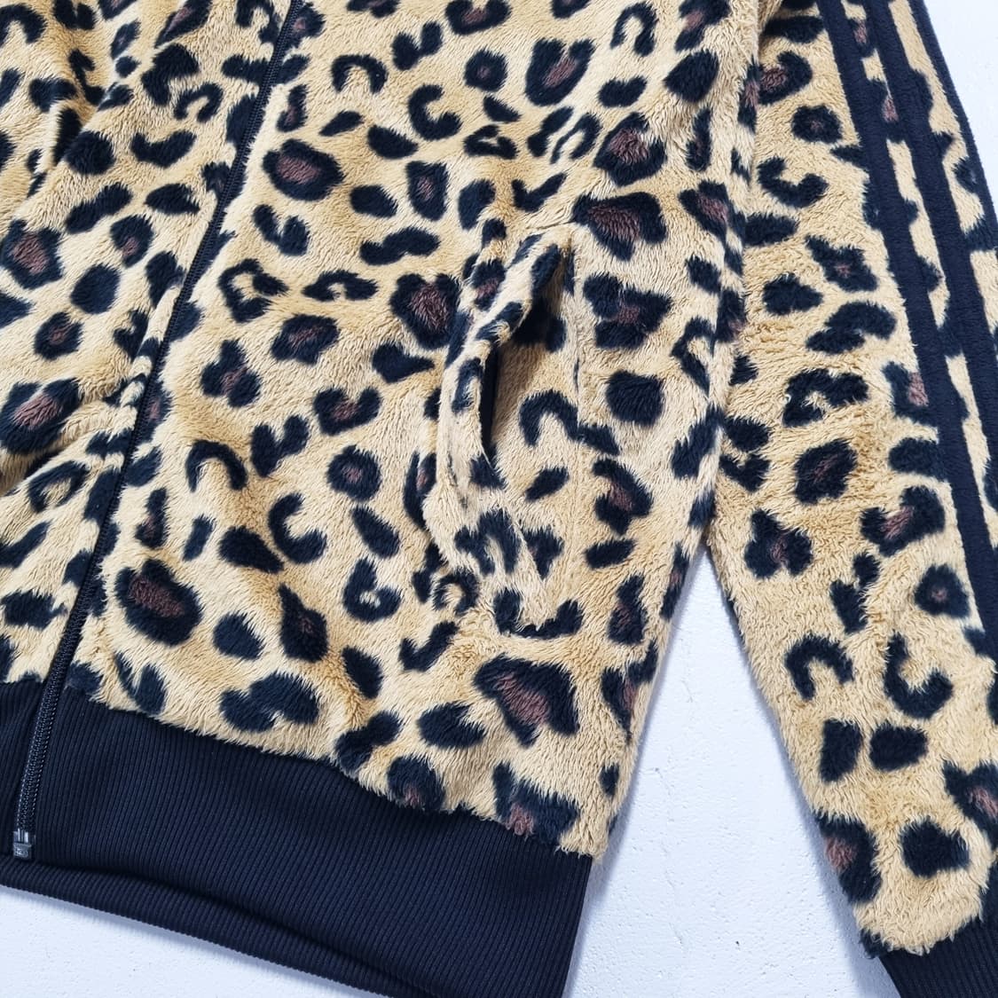 아디다스 쉐르파 레오파드 후디 - 95 상품이미지5