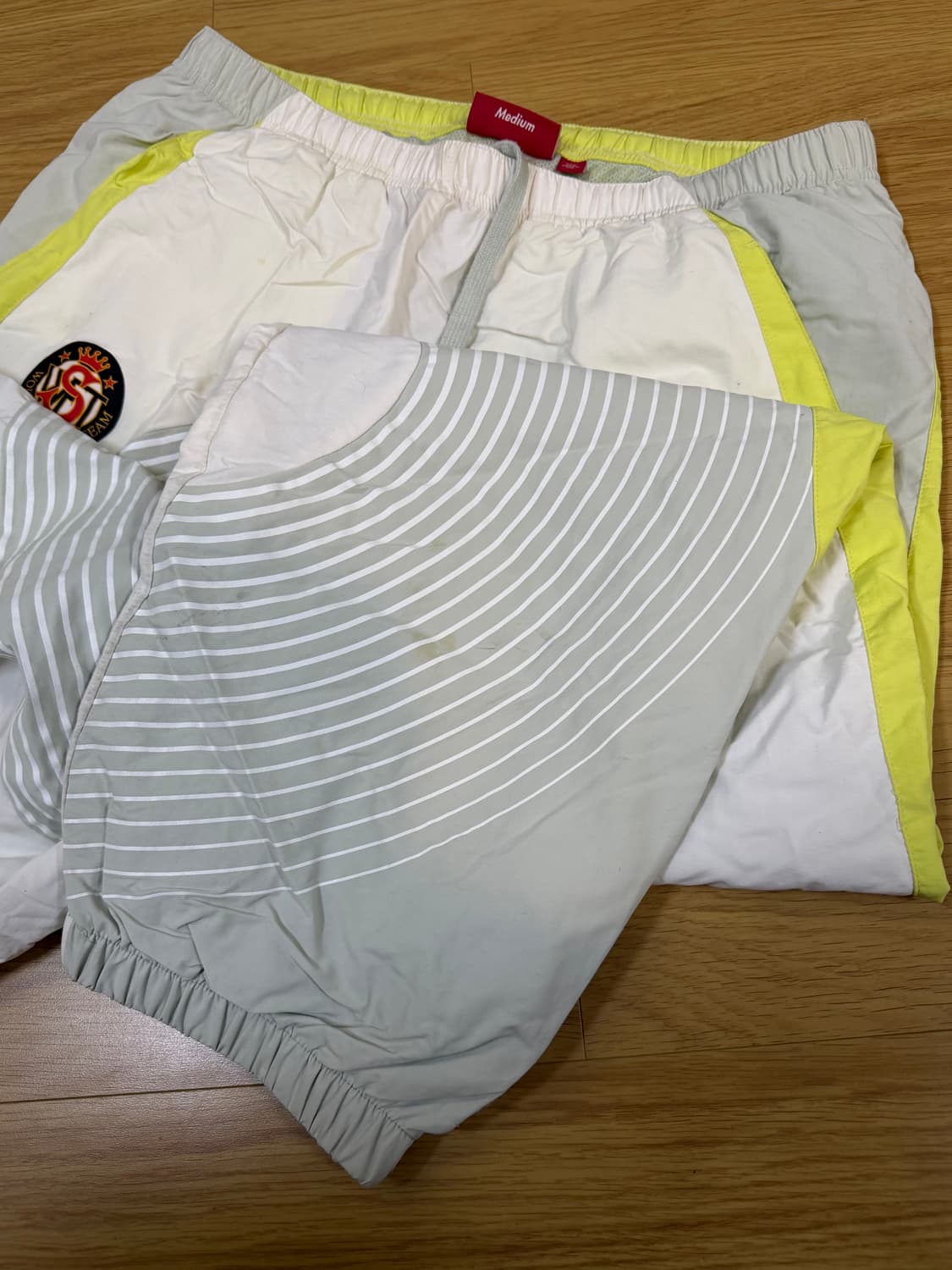 슈프림 24FW S 로고 트랙 팬츠 화이트/옐로우 M 상품이미지7