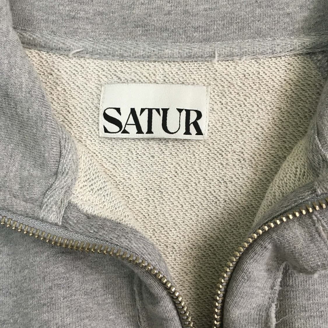 Satur 세터 그레이 스웻 셔츠 크롭 하프 집업(85) 상품이미지5