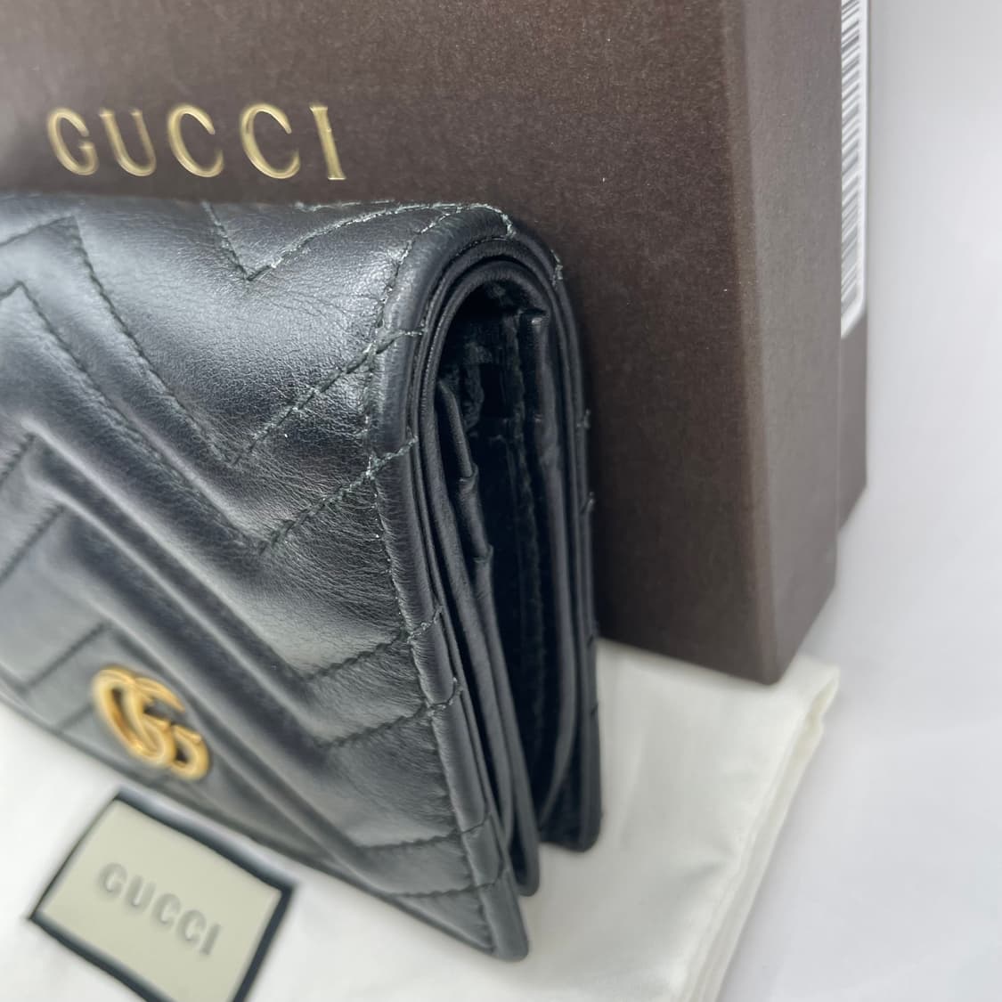 구찌 마몬트 마틀라세 레더 카드지갑 상품이미지4