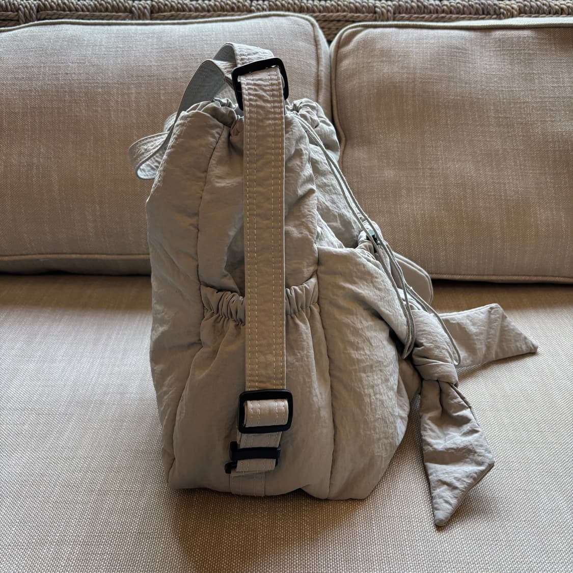 아떼바네사브루노 스몰 그레이 리본 숄더백 백팩 상품이미지5