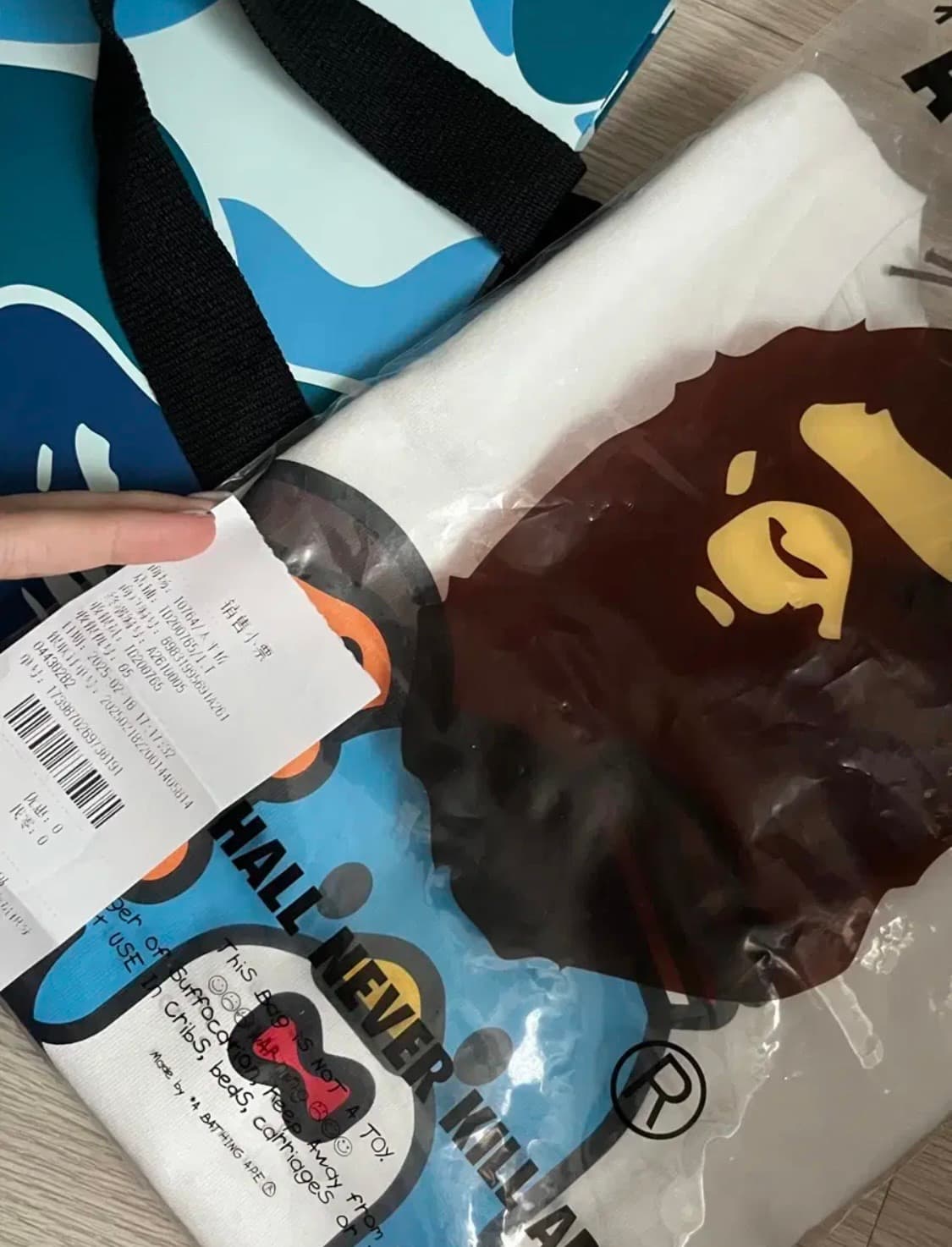 bape 산리오 베이프 턱시도샘 xs 새상품 상품이미지1