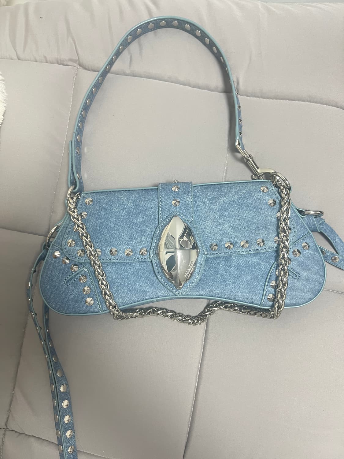 BADBLOOD 앨리스 심볼 크랭키 스몰 너트 백 상품이미지2