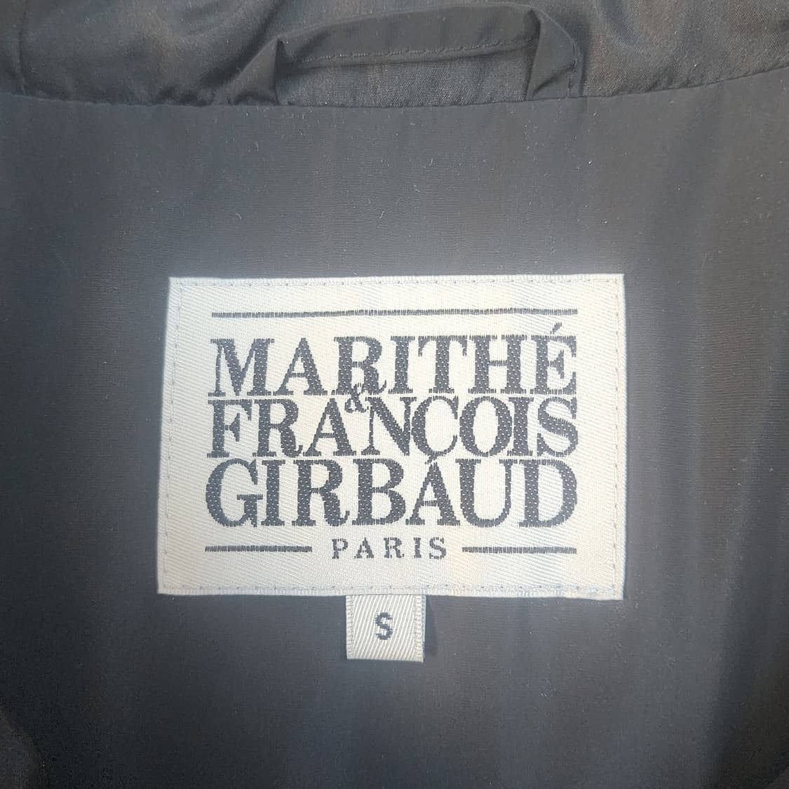 마리떼 프랑소와저버 블랙 후드 패딩 상품이미지3