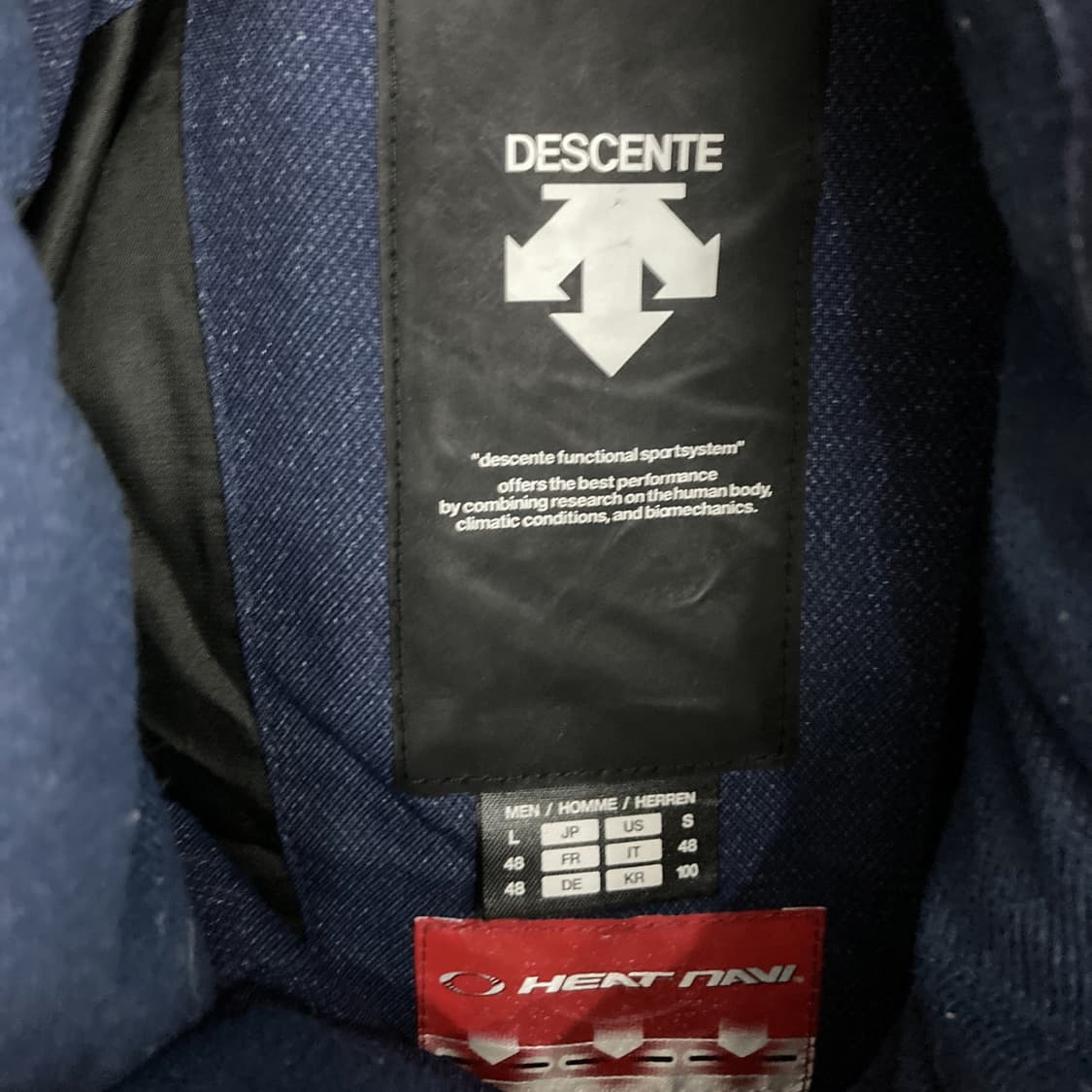 데상트 남성덕다운패딩자켓 네이비 100 상품이미지5