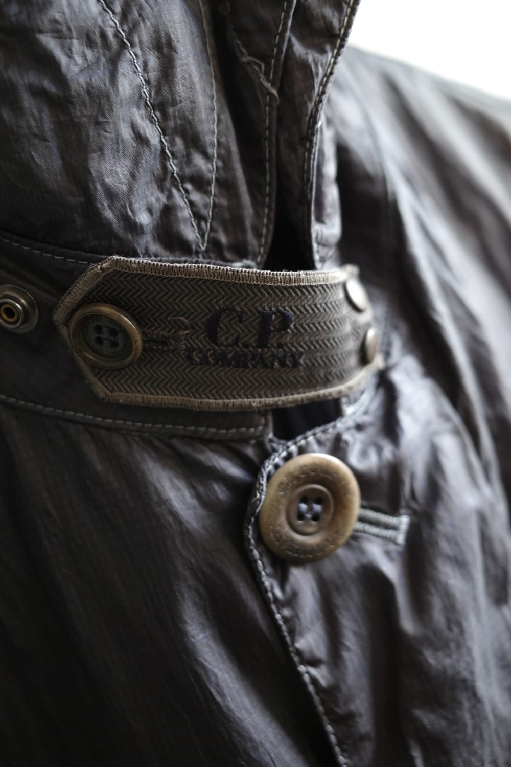 씨피컴퍼니 나일론 맥 코트 상품이미지3