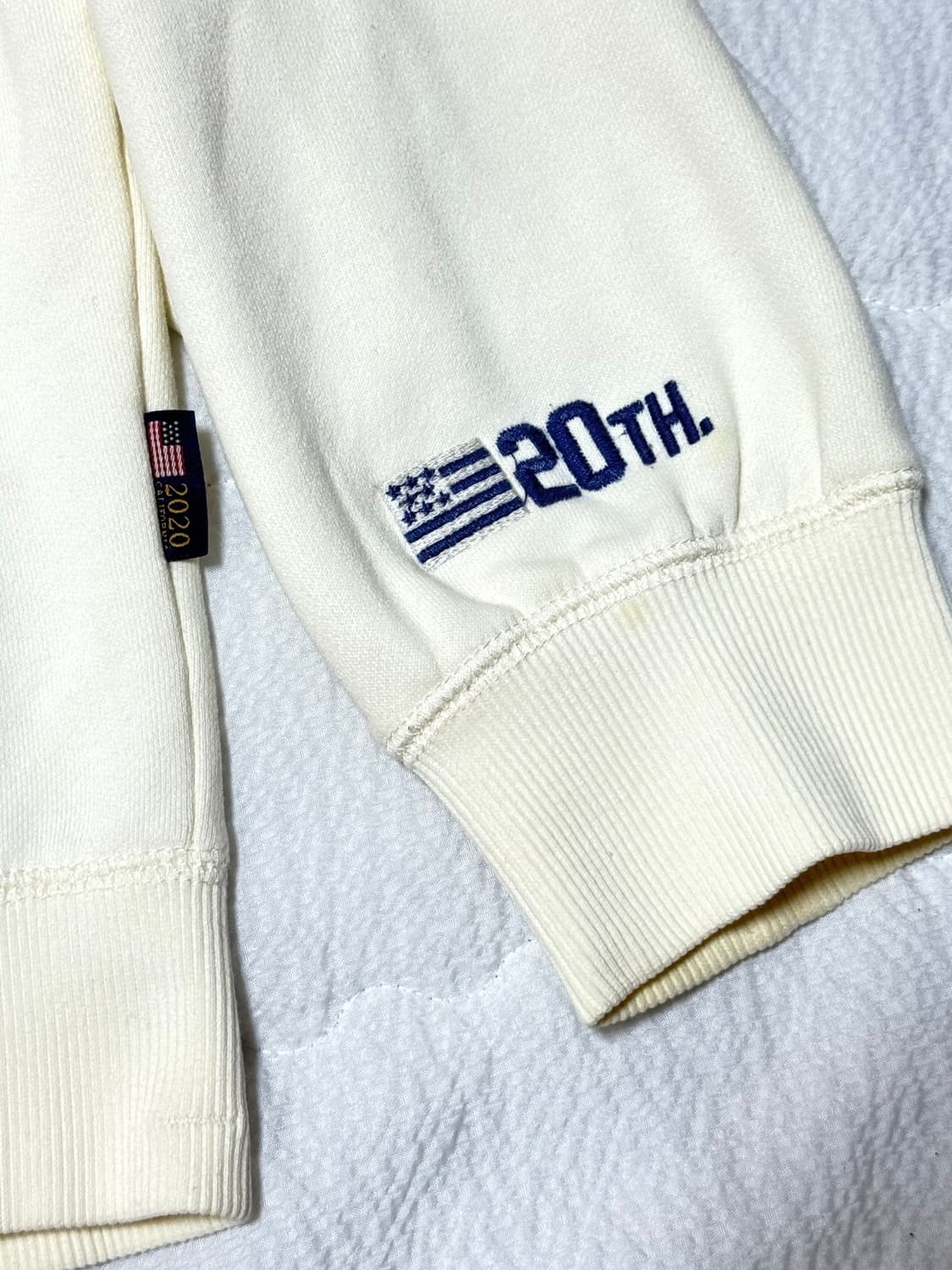 후아유 크림 후드집업 상품이미지2