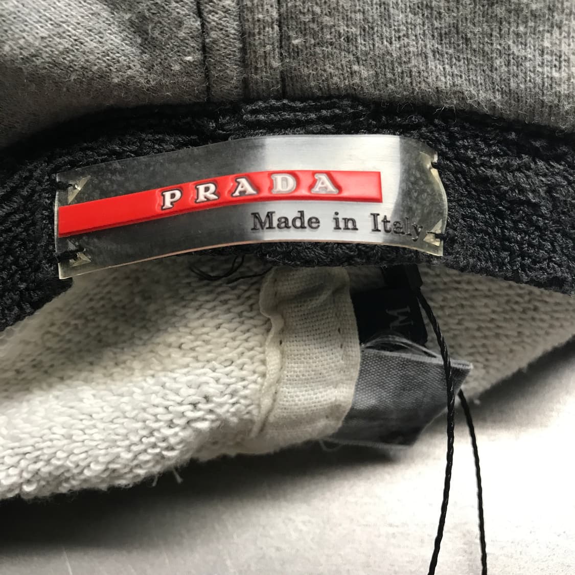 프라다 스포츠 버킷햇 그레이 M 상품이미지4