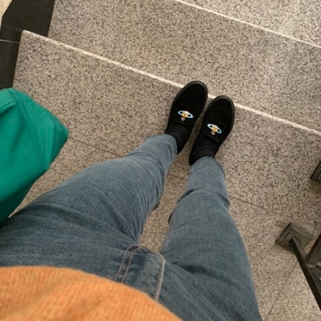 비비안 웨스트 우드 반스 콜라보 슬립온 225 상품이미지2