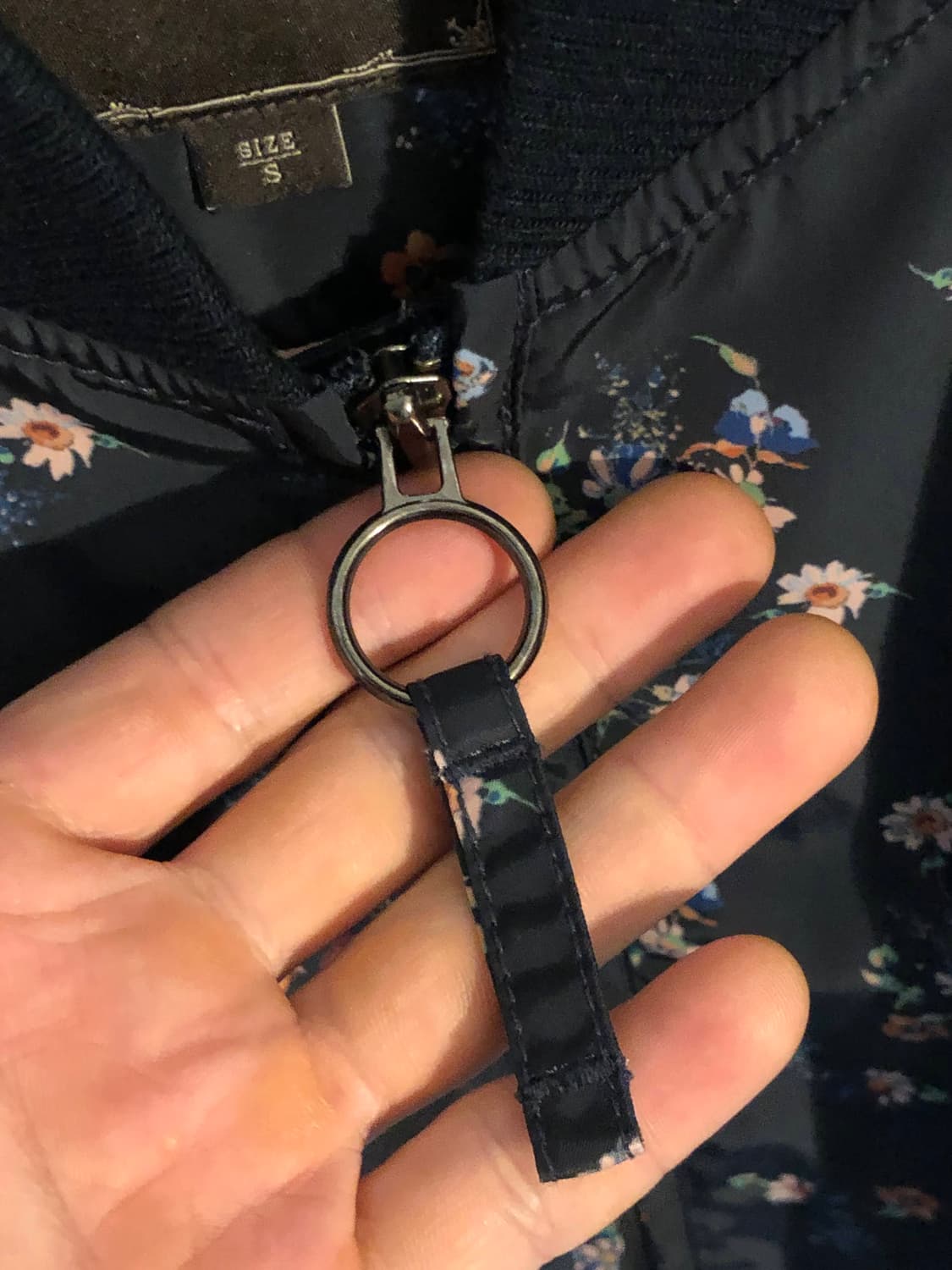 써스데이 아일랜드  네이비 플라워 패턴 블루종 S 상품이미지5