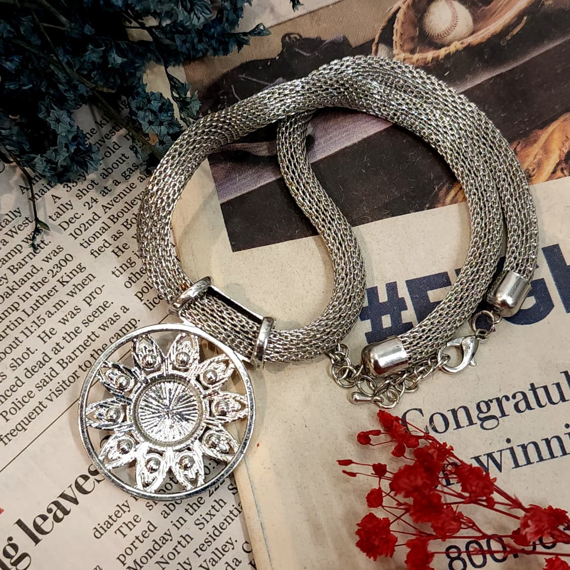 90s 프랑스 빈티지 목걸이 레드 크리스탈 플라워 펜던트 메쉬 목걸이 상품이미지5