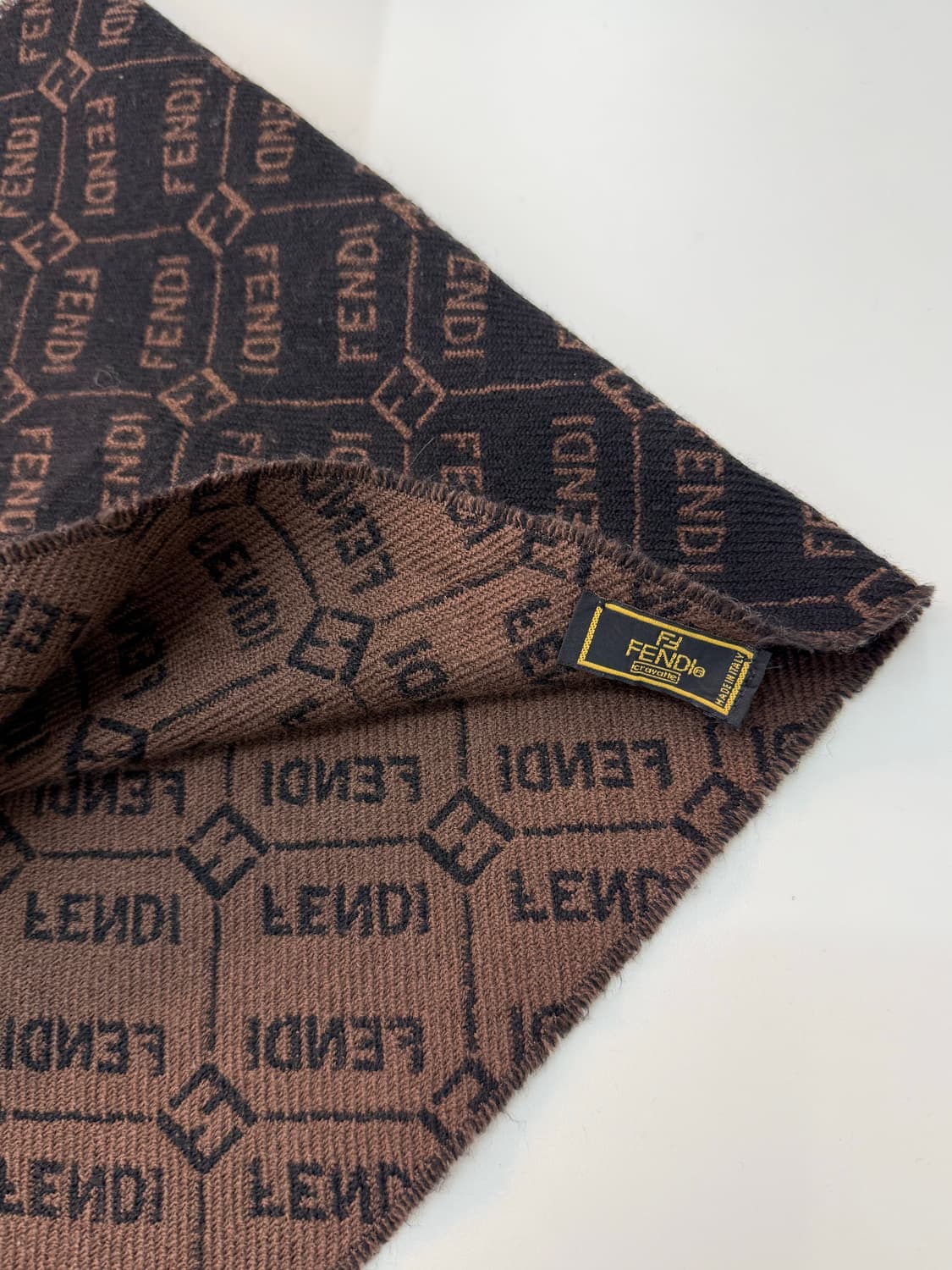 펜디 머플러 상품이미지2