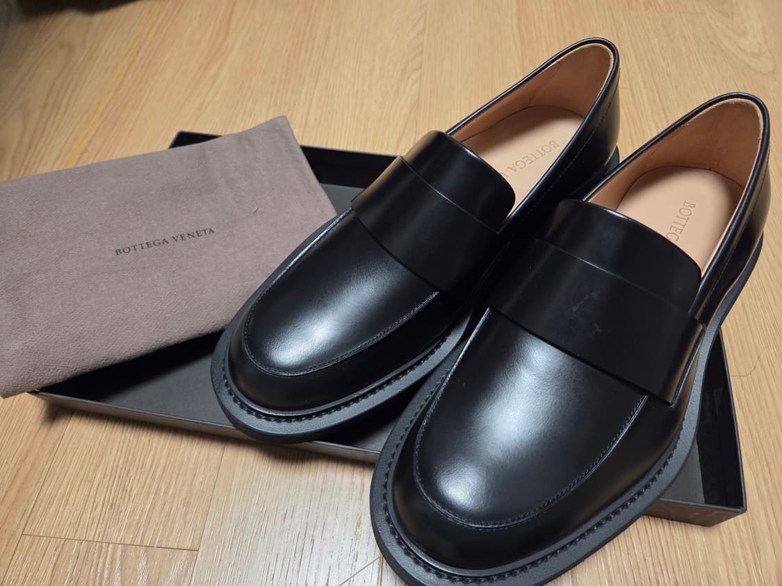보테가베네타 블랙 로퍼 38.5 상품이미지1