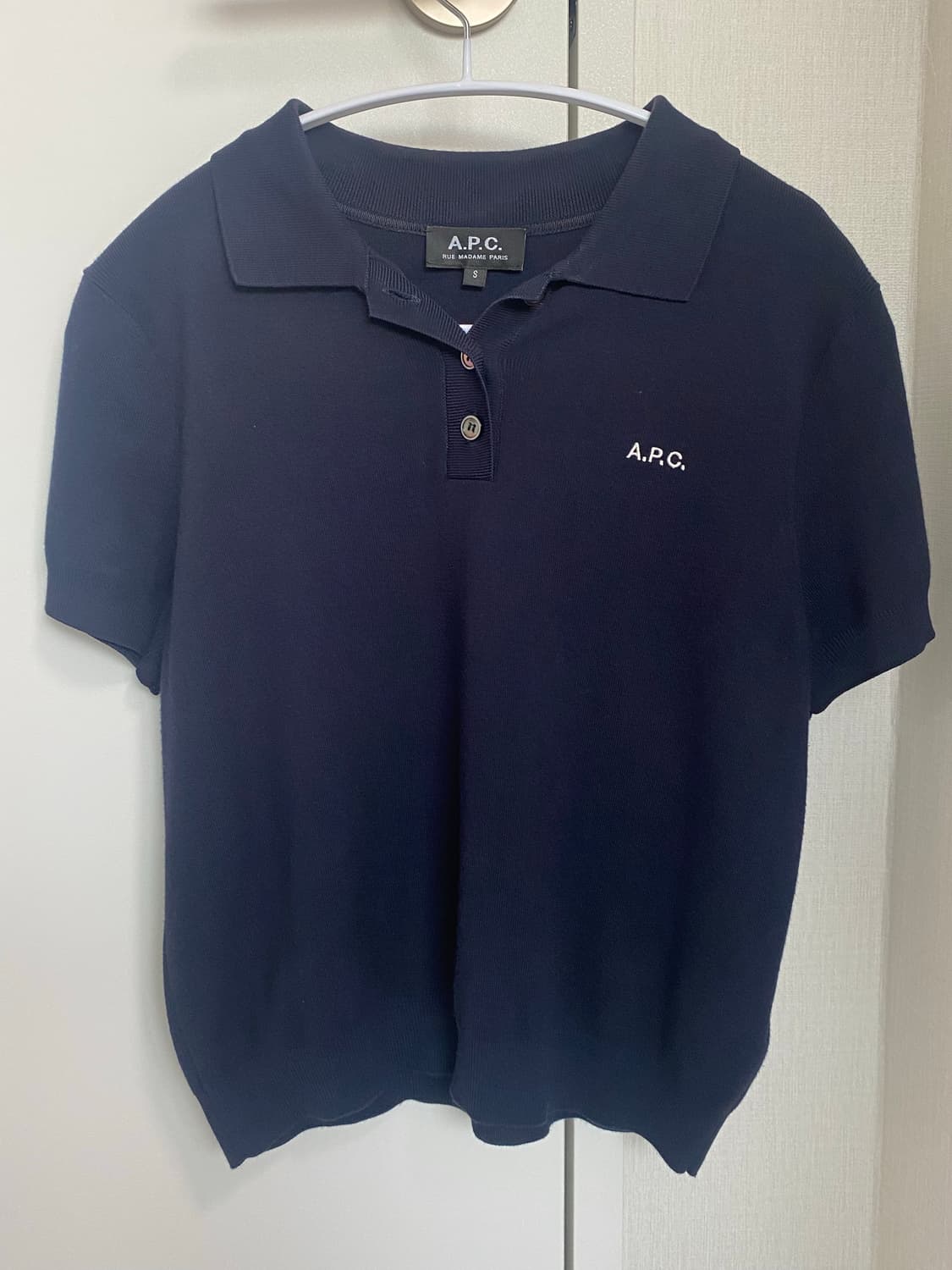 A.P.C 로고 폴로 반팔용 니트 상품이미지1