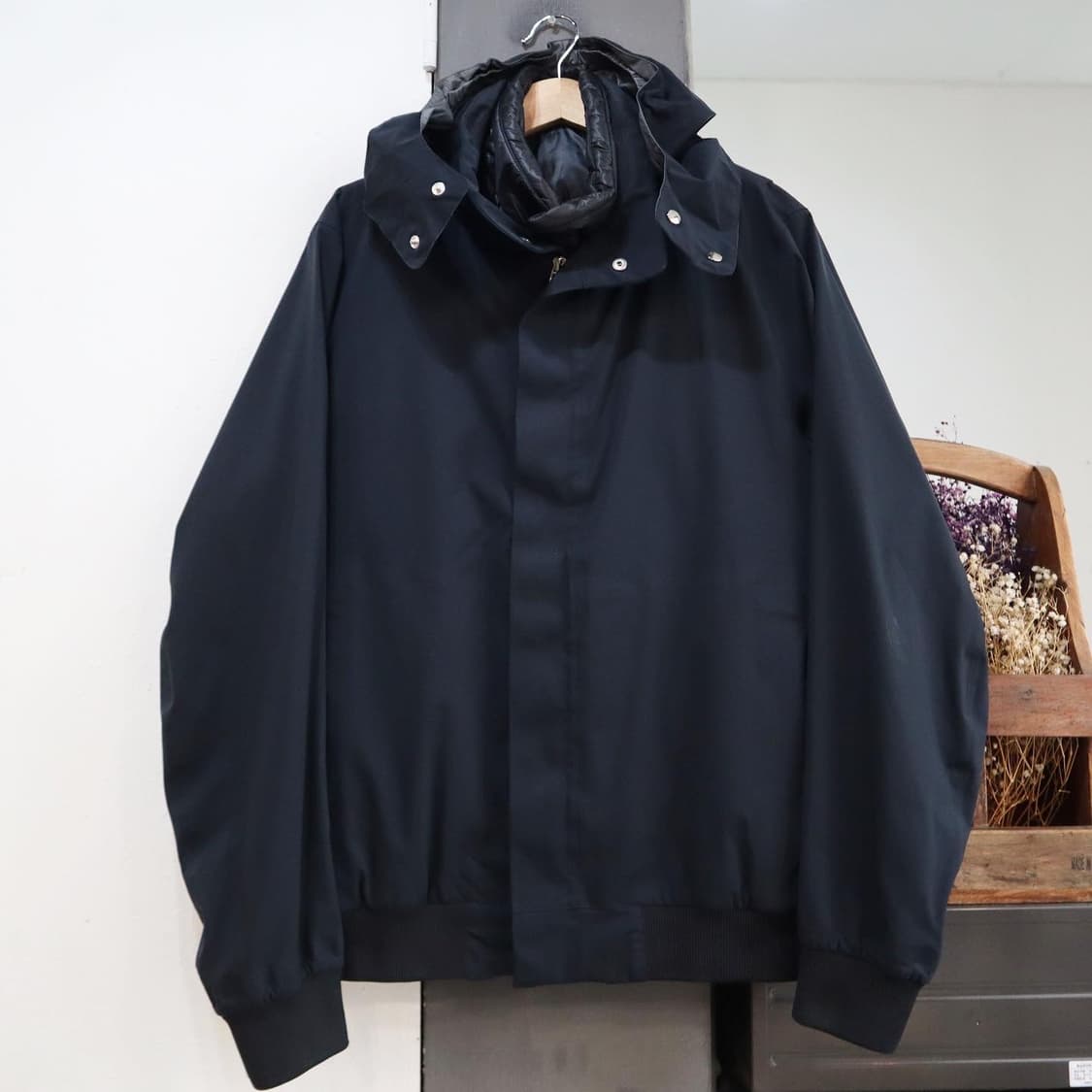 에르메스 블랙 폴리쉘 자켓 상품이미지1