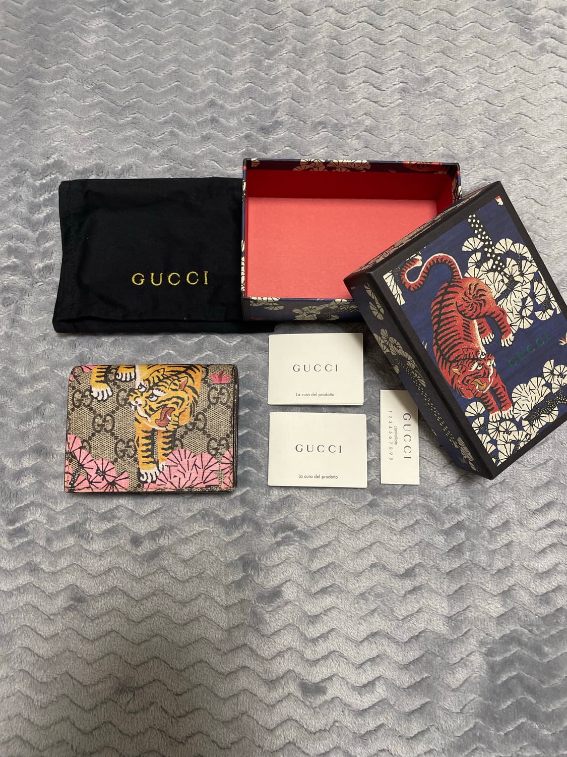 구찌 뱅갈 호랑이 중지갑 상품이미지1