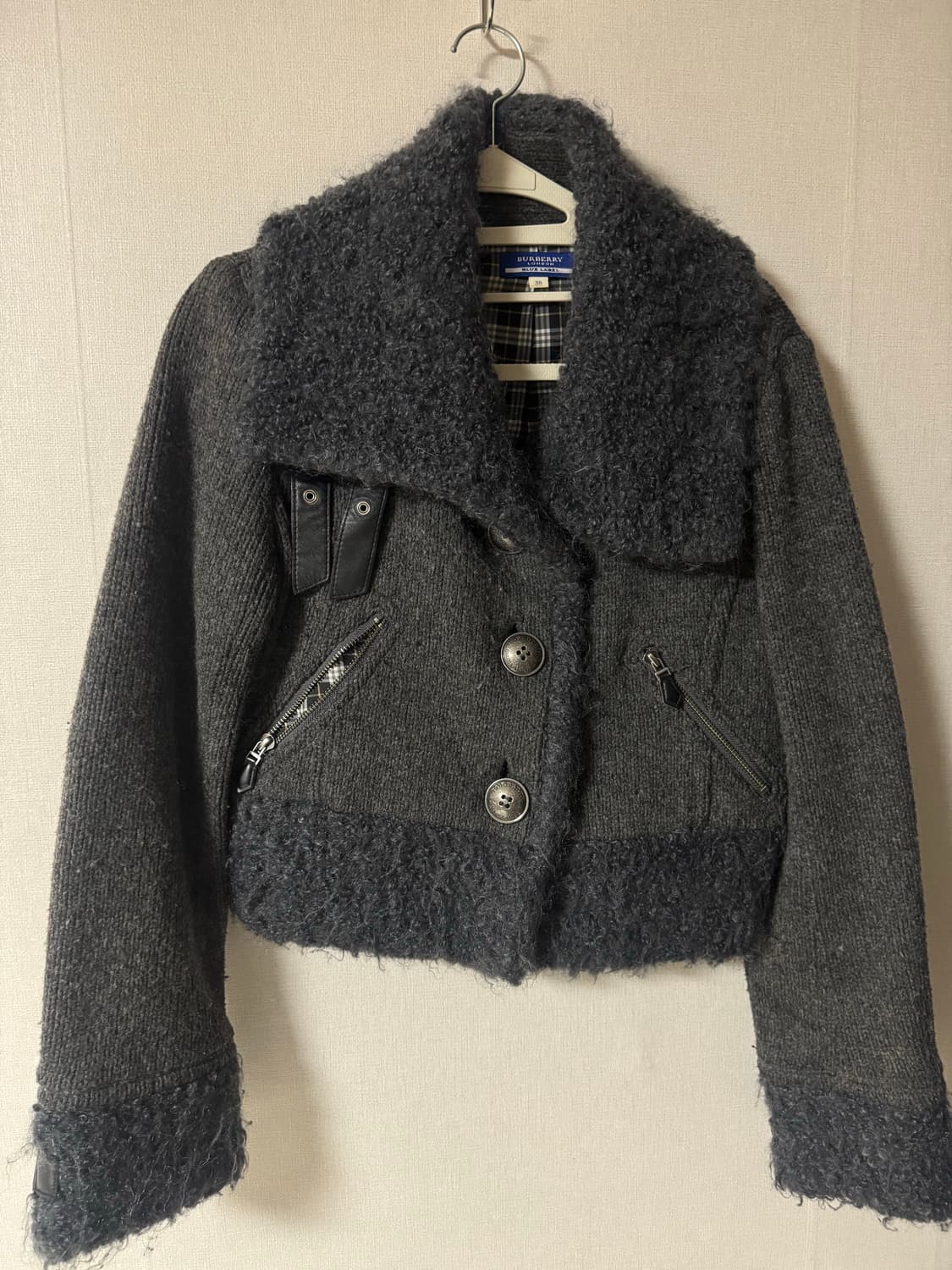 버버리 블루 라벨 그레이 크롭 울자켓 상품이미지1